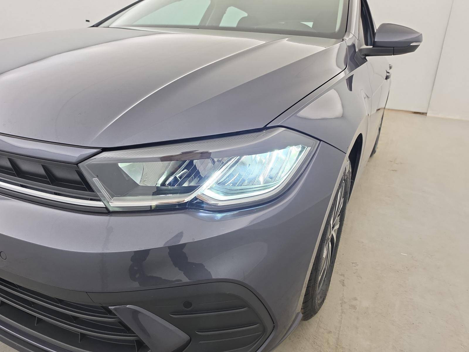 Vente en ligne Volkswagen Polo  1.0 TSI 95 S&S DSG7 au prix de 17 590 €