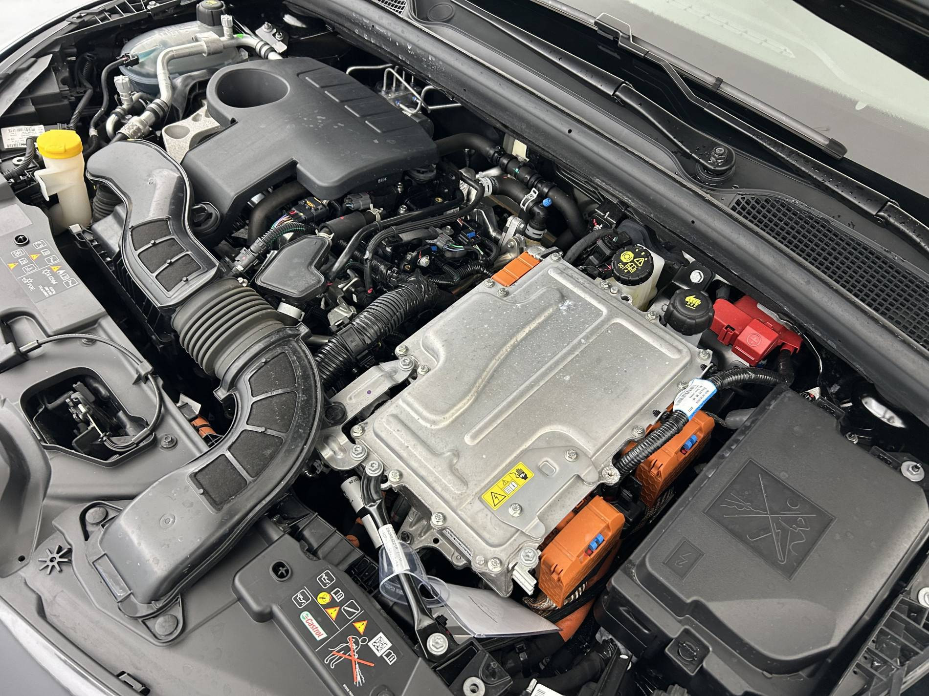 Vente en ligne Renault Clio 5 Clio E-Tech full hybrid 145 ch GSR2 au prix de 19 990 €