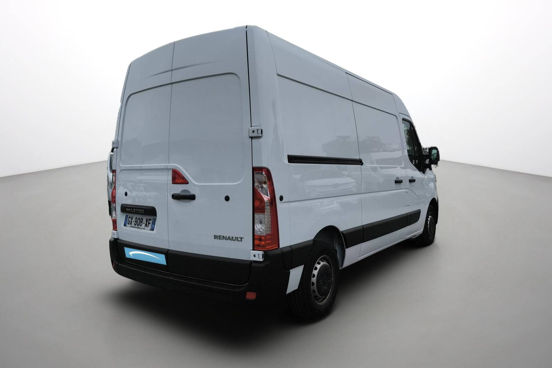 Vente en ligne Renault Master Fourgon MASTER FGN TRAC F3500 L2H2 BLUE DCI 135 au prix de 26 490 €