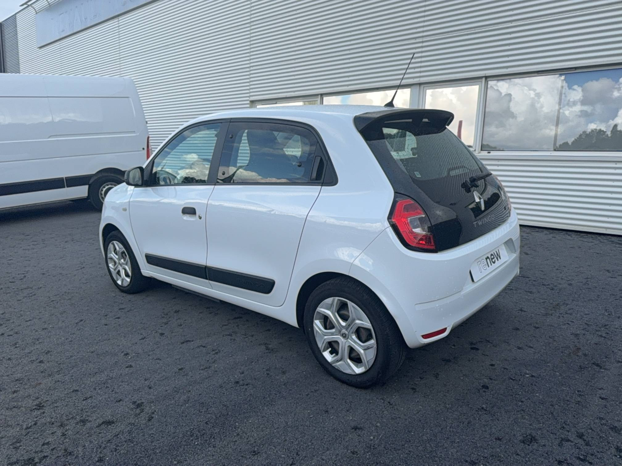 Vente en ligne Renault Twingo Electrique Twingo III E-Tech au prix de 12 990 €