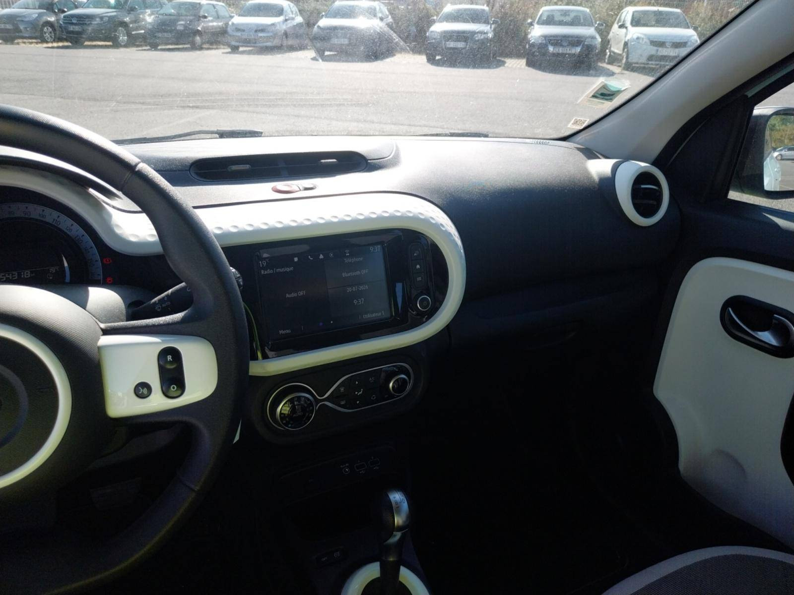 Vente en ligne Renault Twingo Electrique Twingo III E-Tech au prix de 12 990 €