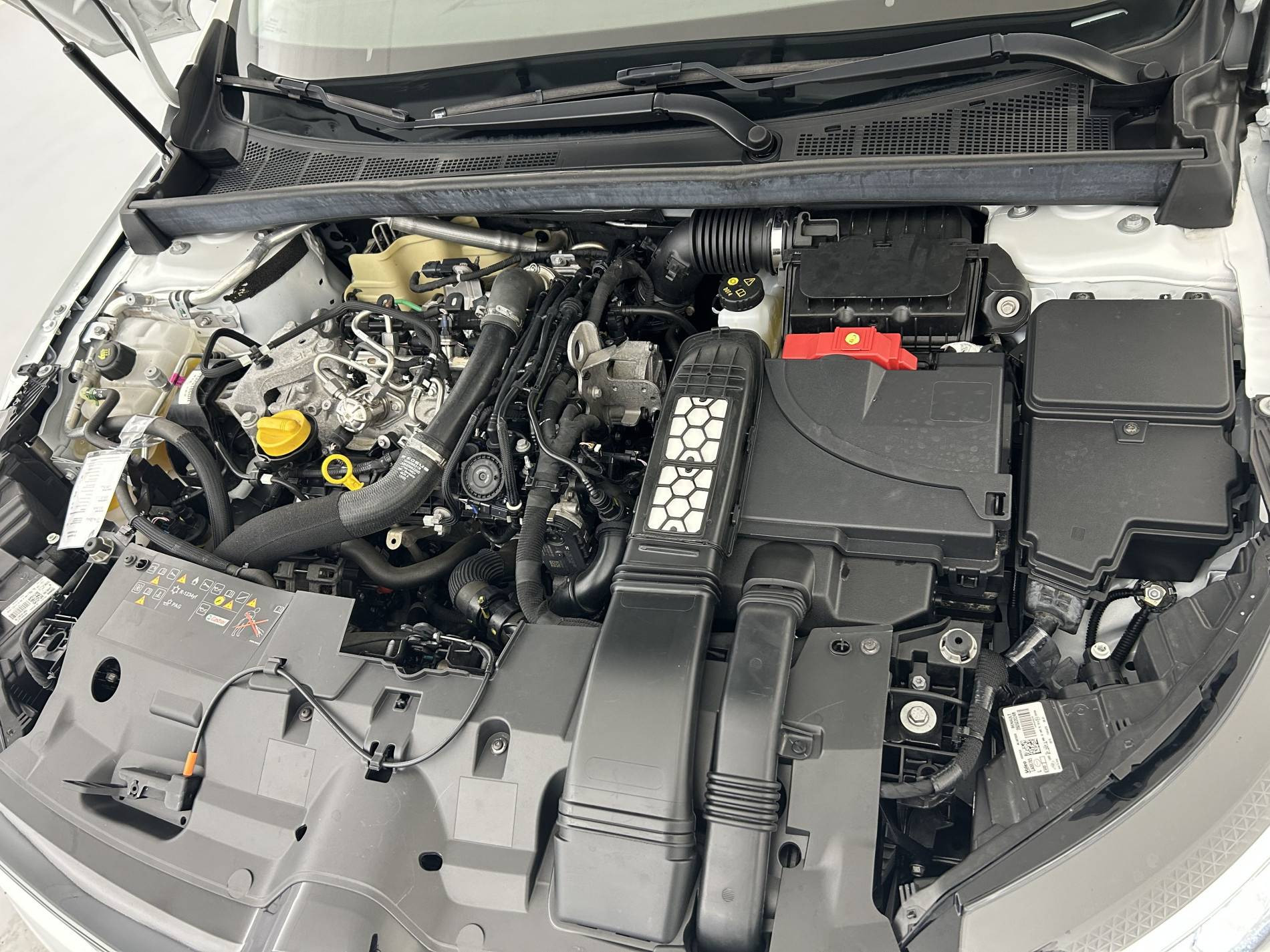 Vente en ligne Renault Megane 4  TCe 140 EDC au prix de 20 697 €