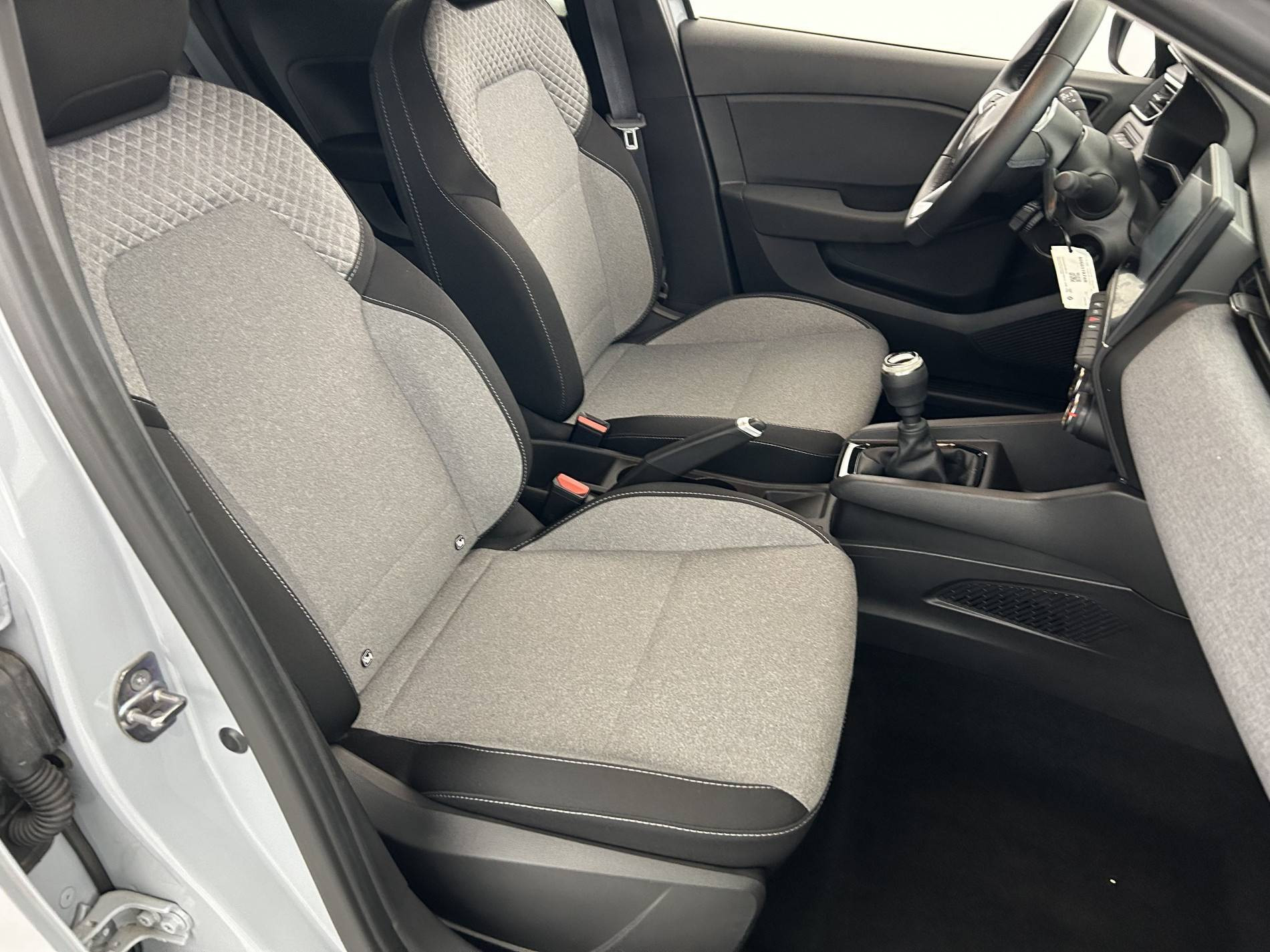 Vente en ligne Renault Clio 5 Clio TCe 90 au prix de 15 500 €