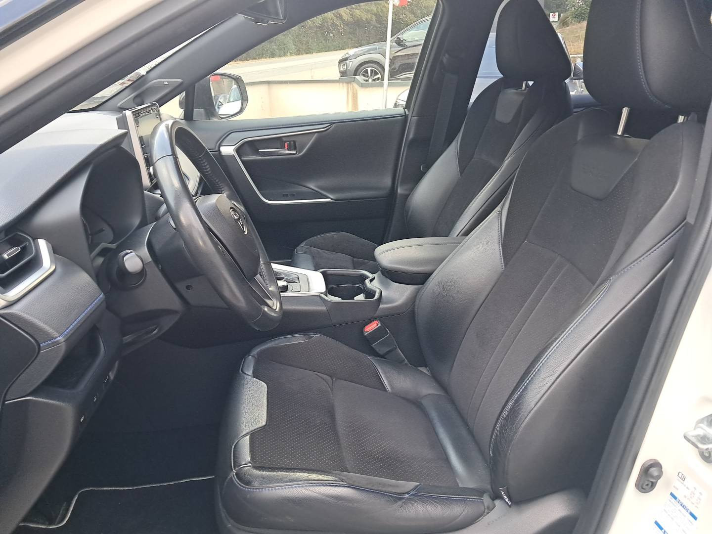 Vente en ligne Toyota RAV4 RAV4 Hybride 222 ch AWD-i au prix de 36 990 €