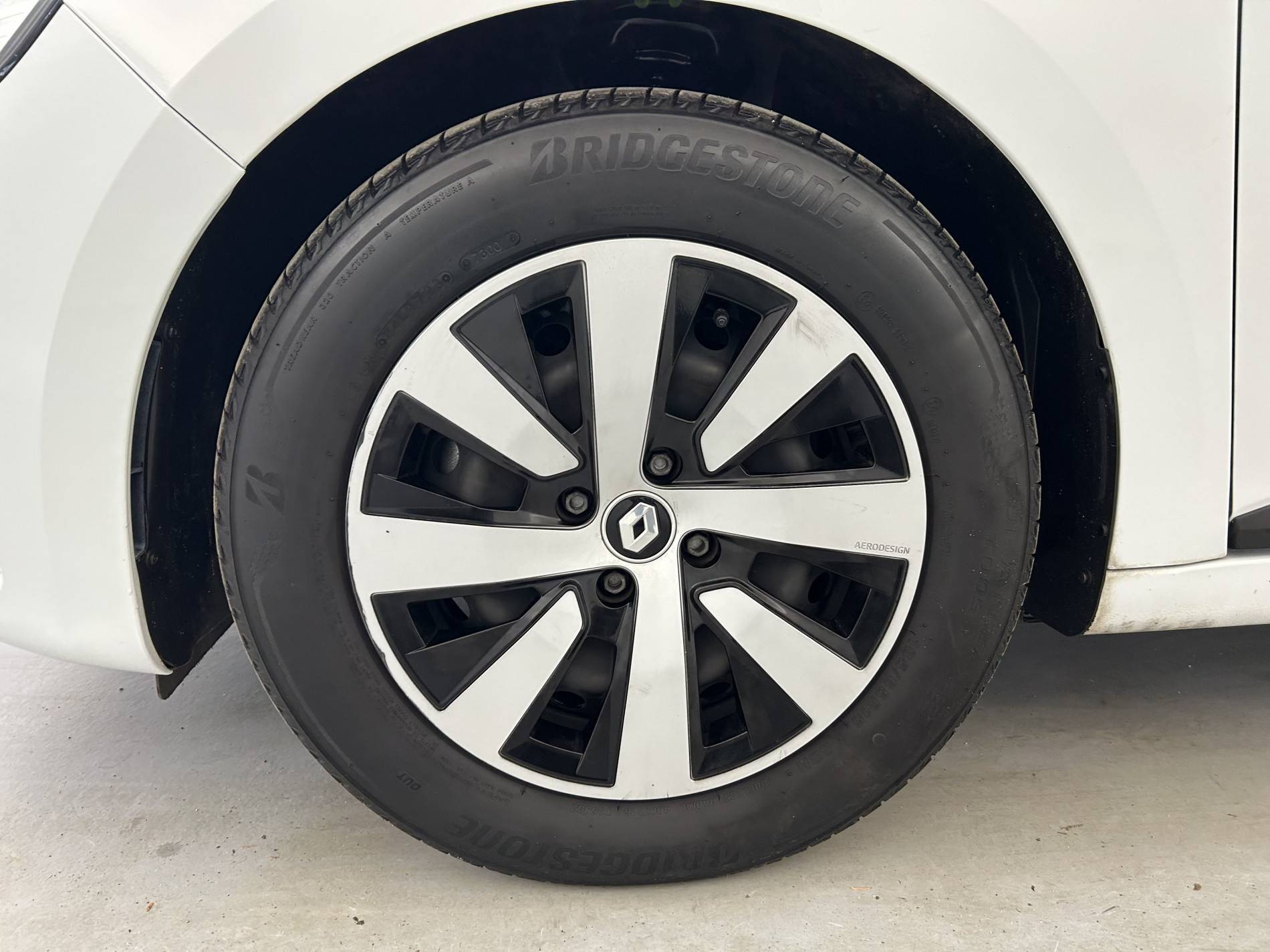 Vente en ligne Renault Clio 5 Clio TCe 90 au prix de 13 990 €