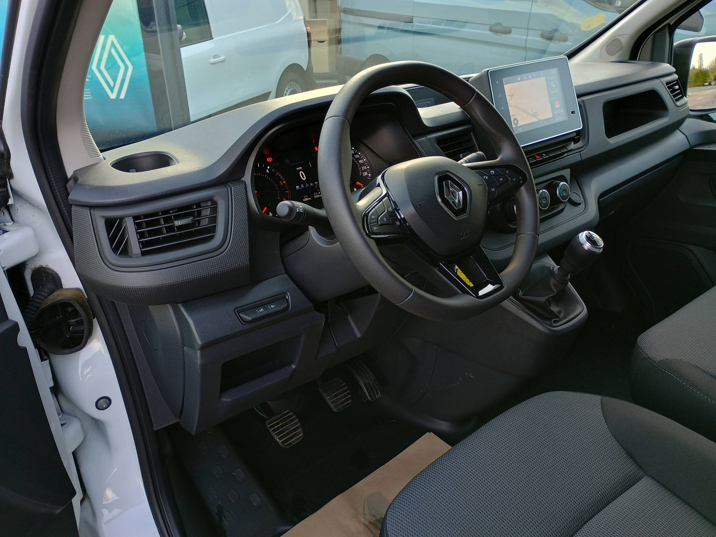 Vente en ligne Renault Trafic 3 Fourgon TRAFIC FGN L1H1 2800 KG BLUE DCI 110 au prix de 24 990 €