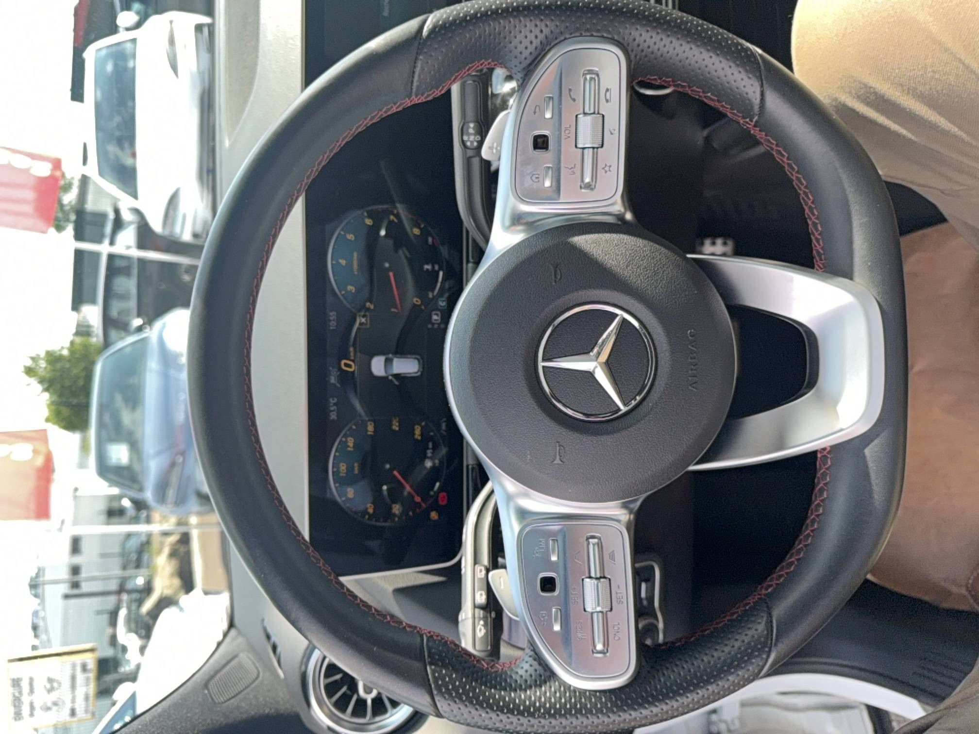 Vente en ligne Mercedes GLA  200 7G-DCT au prix de 31 990 €