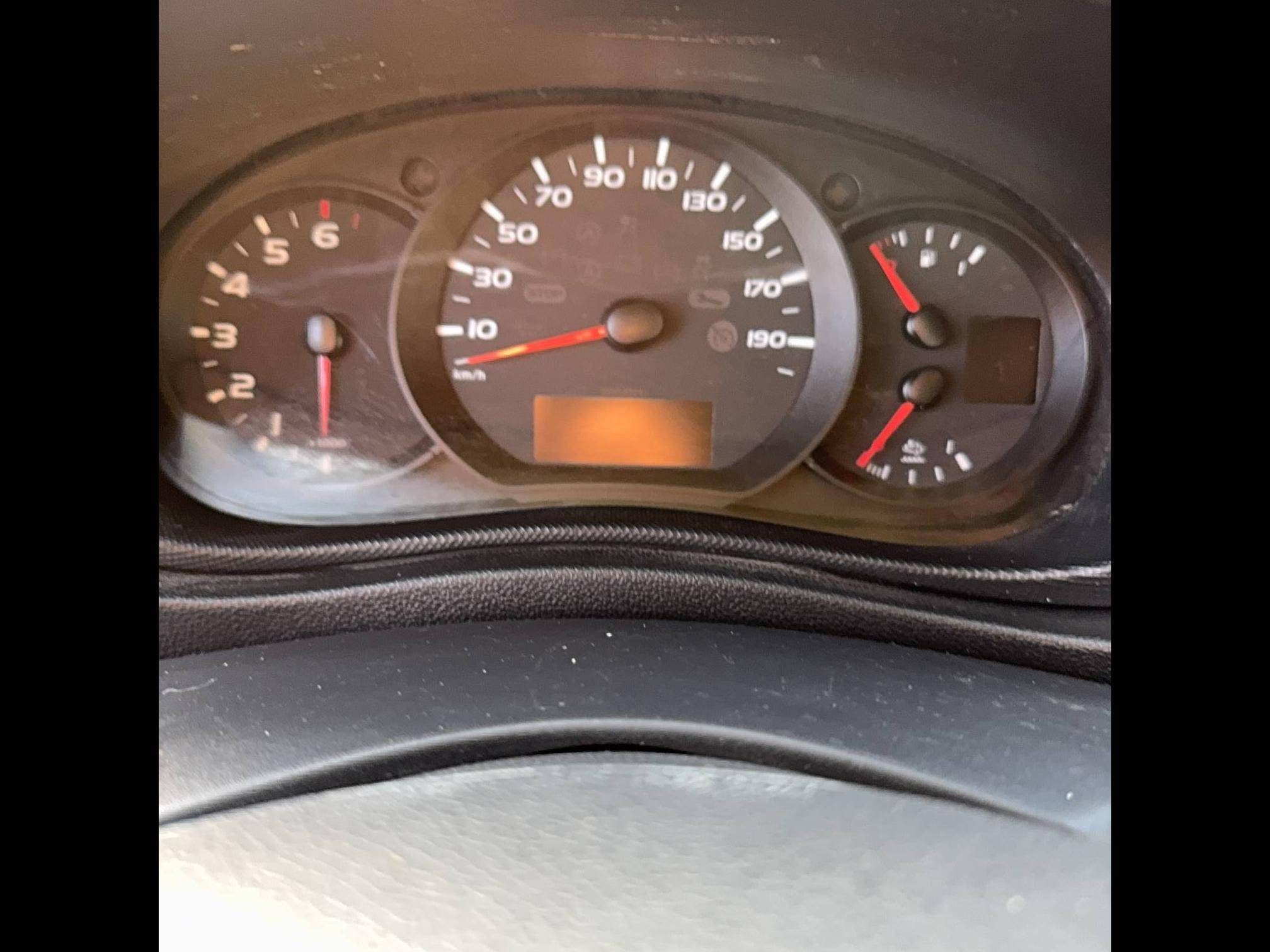 Vente en ligne Renault Master 3 Châssis Cabine MASTER CC L2 3.5t 2.3 dCi 130 E6 BENNE au prix de 22 990 €