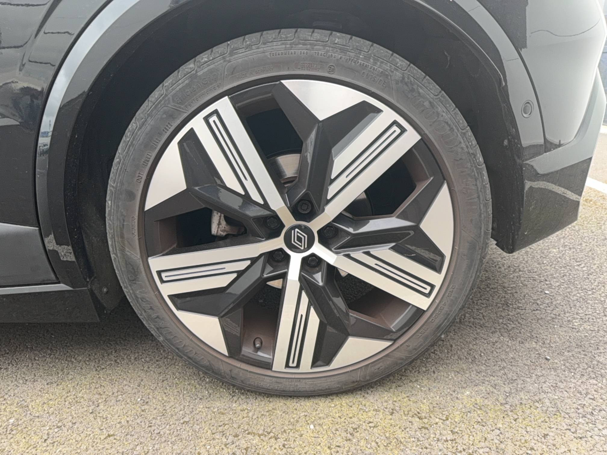 Vente en ligne Renault Megane E-Tech  EV60 220 ch super charge au prix de 27 950 €