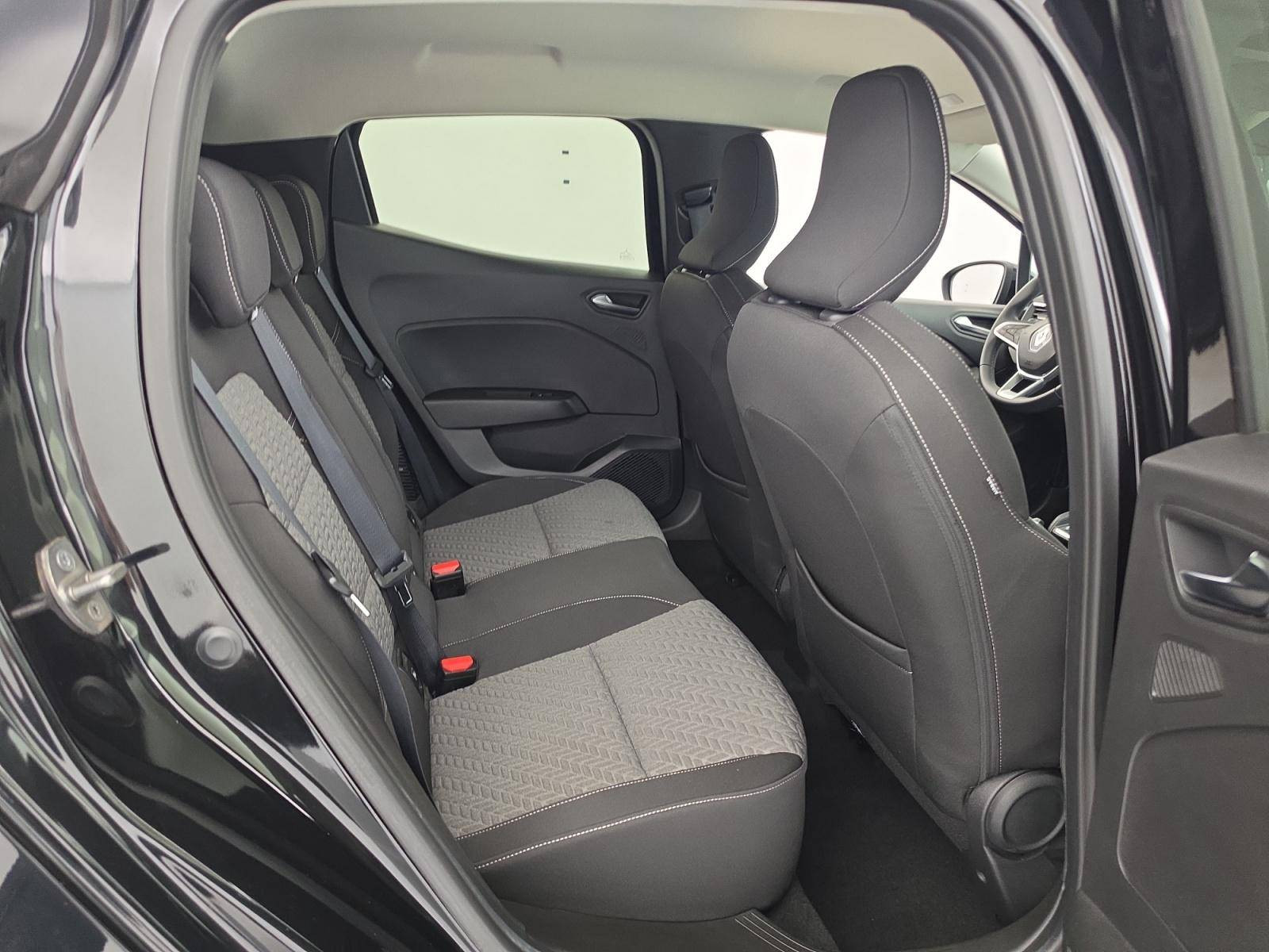 Vente en ligne Renault Clio 5 Clio E-Tech full hybrid 145 au prix de 16 990 €
