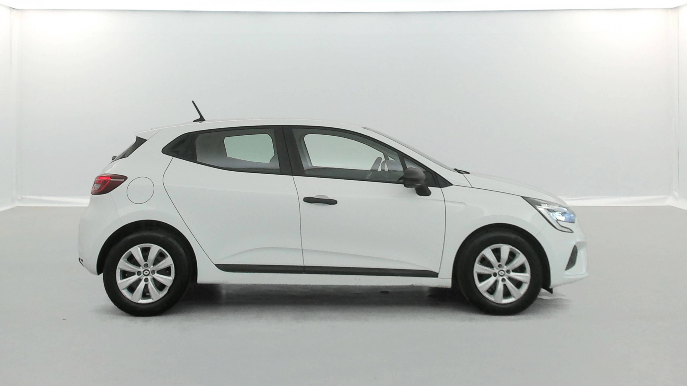 Vente en ligne Renault Clio 5 Clio SCe 65 au prix de 12 990 €
