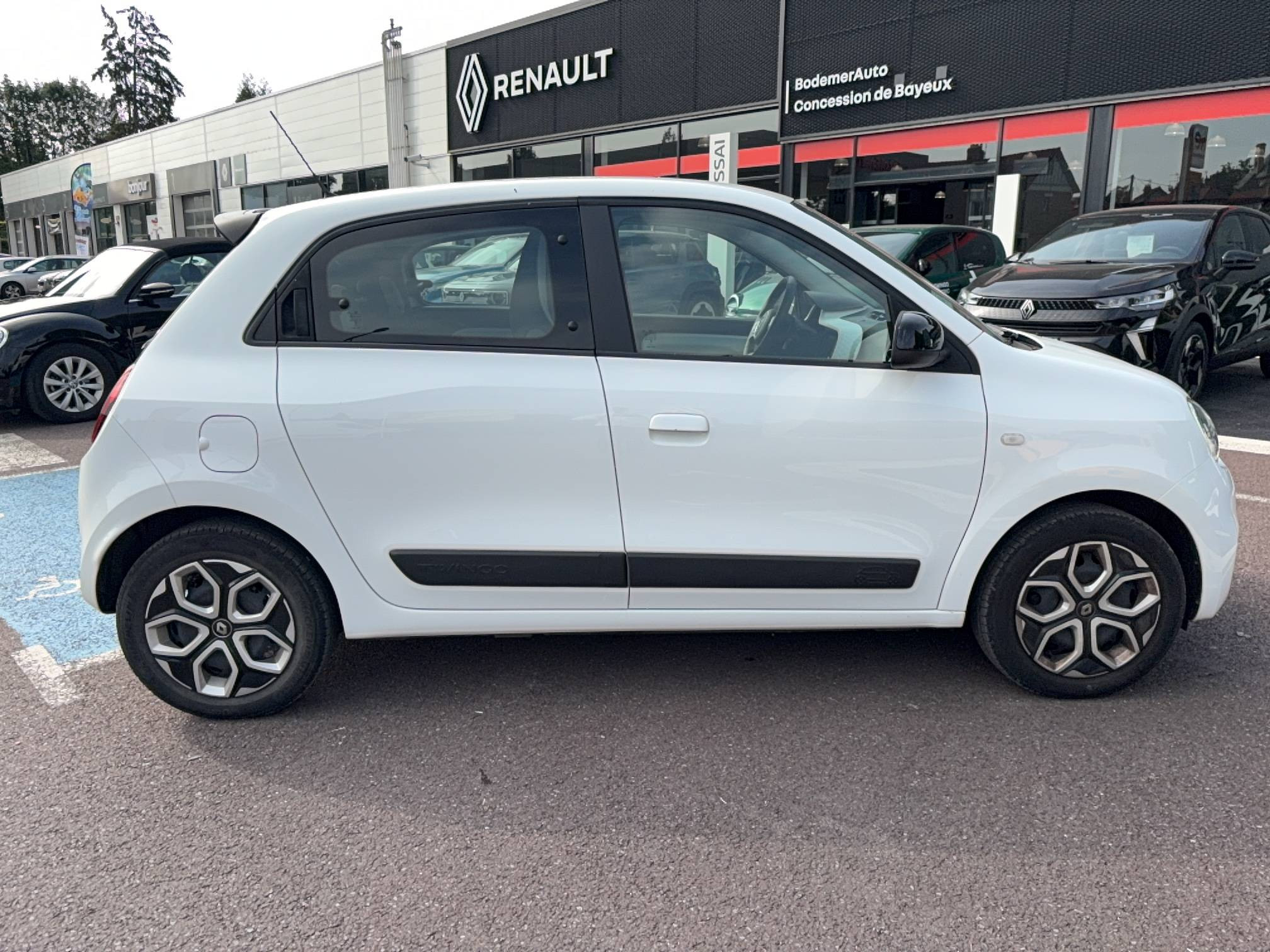 Vente en ligne Renault Twingo 3  SCe 65 au prix de 11 990 €