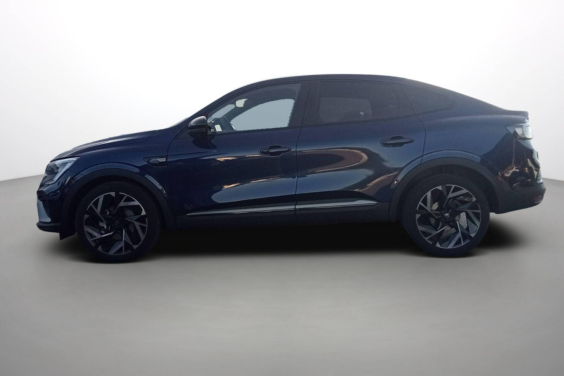 Vente en ligne Renault Arkana  E-Tech 145 - 23 au prix de 26 590 €