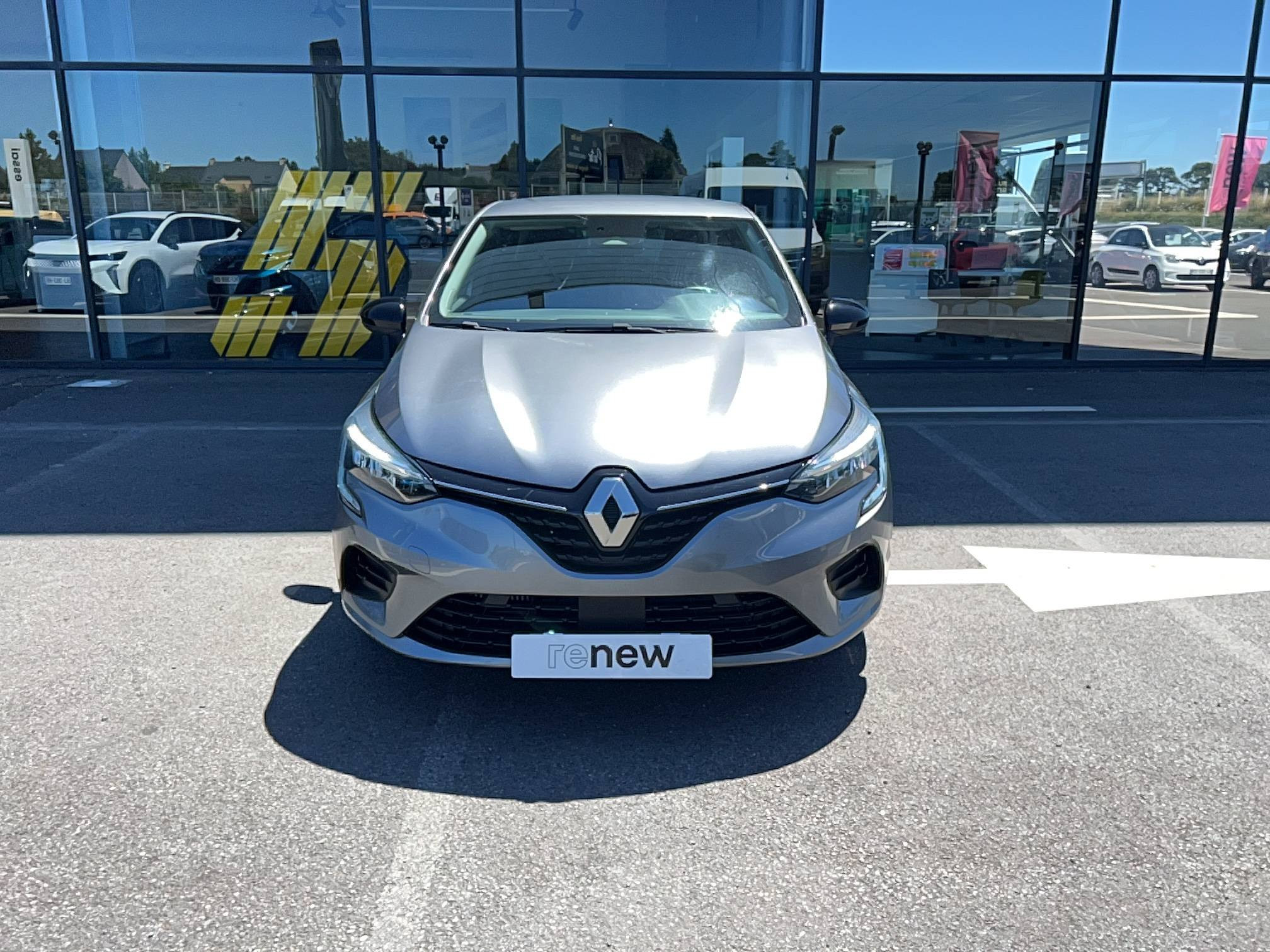 Vente en ligne Renault Clio 5 Clio TCe 90 au prix de 13 990 €
