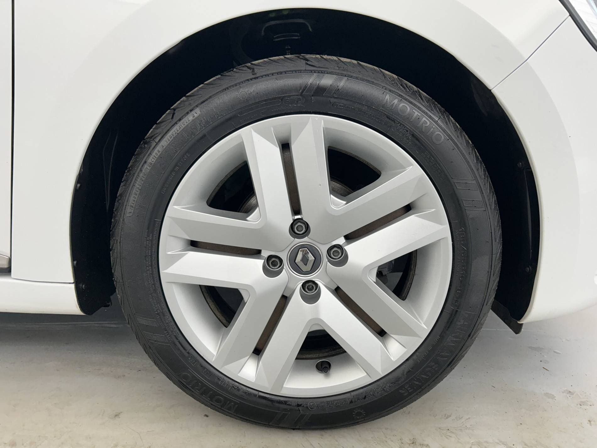 Vente en ligne Renault Clio 5 Clio SCe 75 au prix de 11 990 €