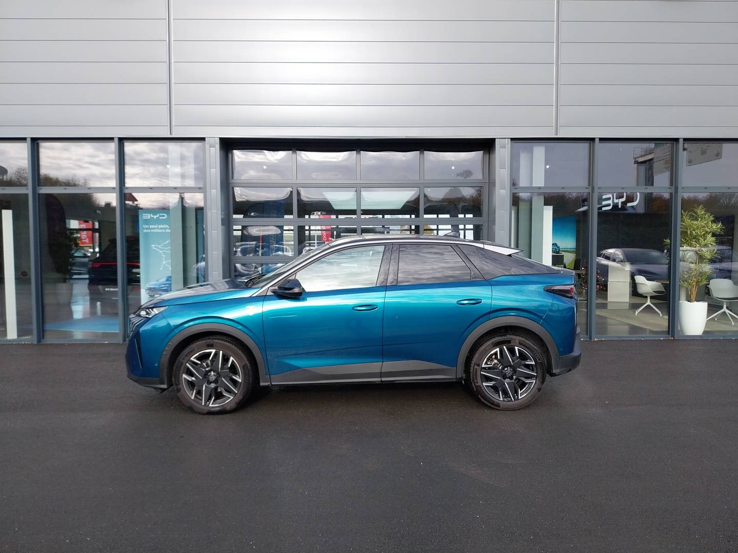 Vente en ligne Peugeot 3008  Hybrid 136 e-DCS6 au prix de 28 490 €