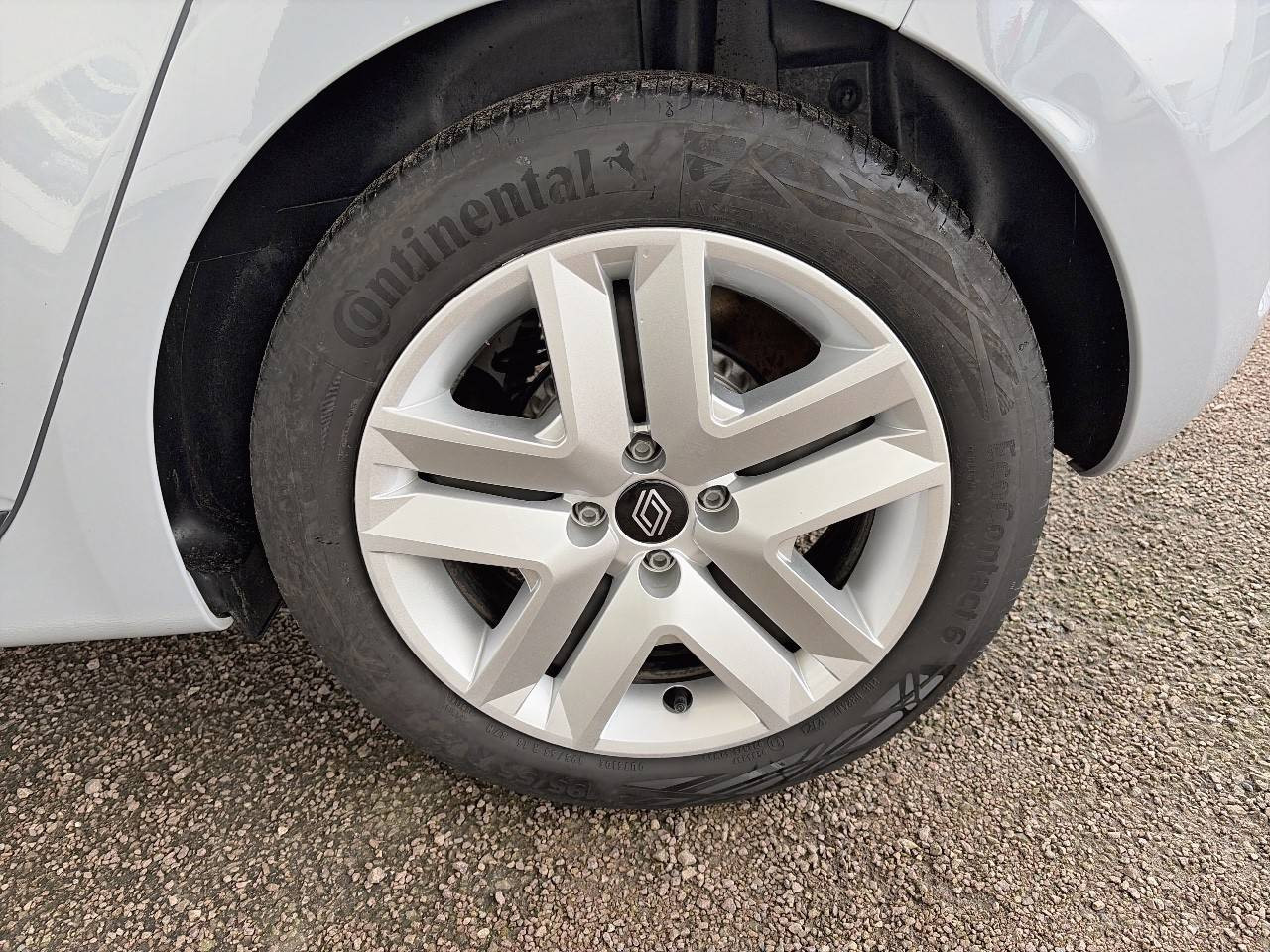 Vente en ligne Renault Clio 5 Clio TCe 90 au prix de 14 990 €