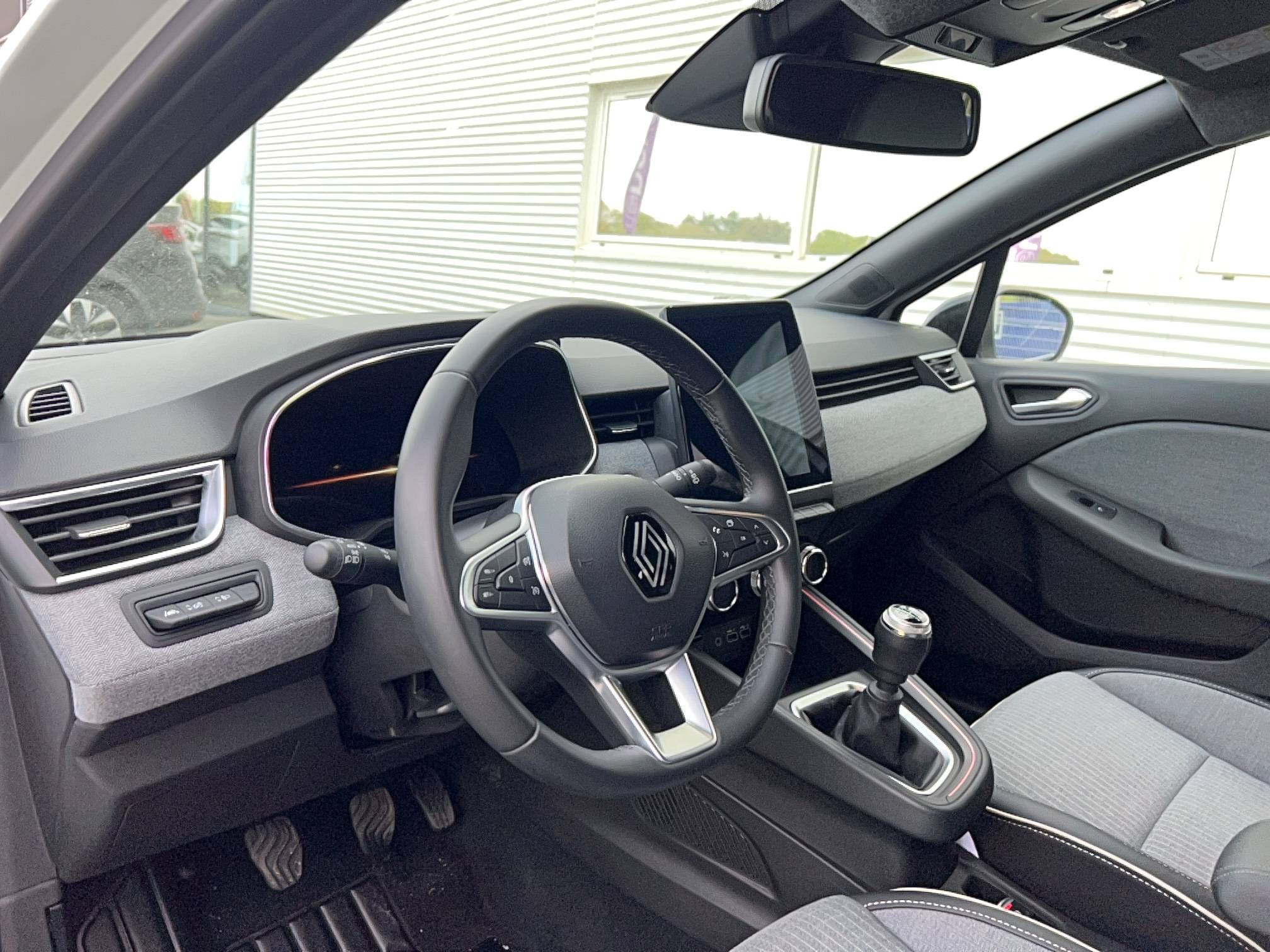 Vente en ligne Renault Clio 5 Clio TCe 90 au prix de 16 990 €