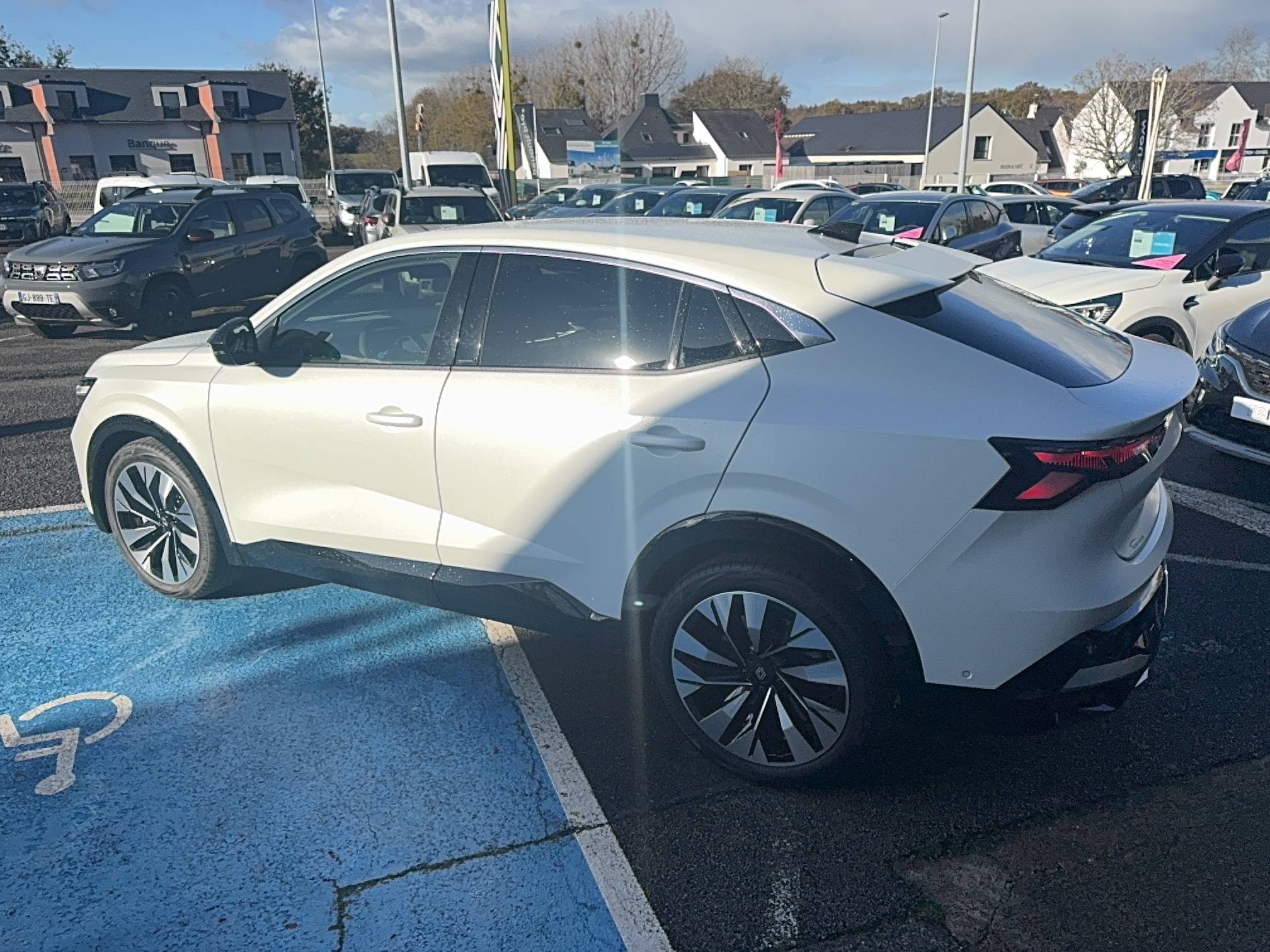 Vente en ligne Renault Rafale  E-Tech full hybrid 200ch au prix de 41 690 €