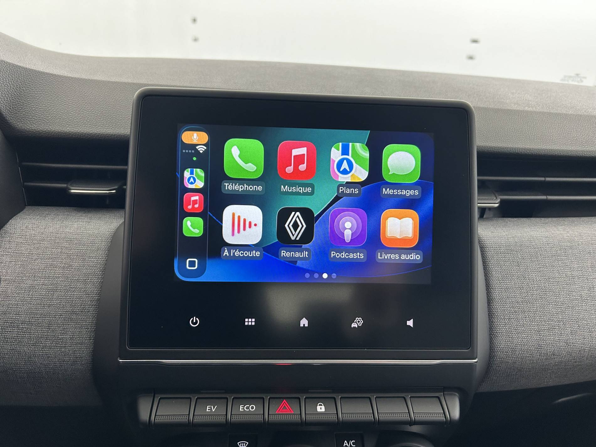 Vente en ligne Renault Clio 5 Clio E-Tech full hybrid 145 au prix de 16 991 €