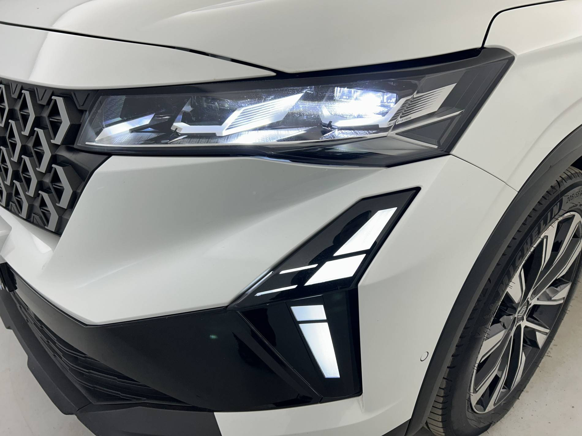 Vente en ligne Renault Austral  full hybrid E-Tech 200 ch au prix de 31 390 €