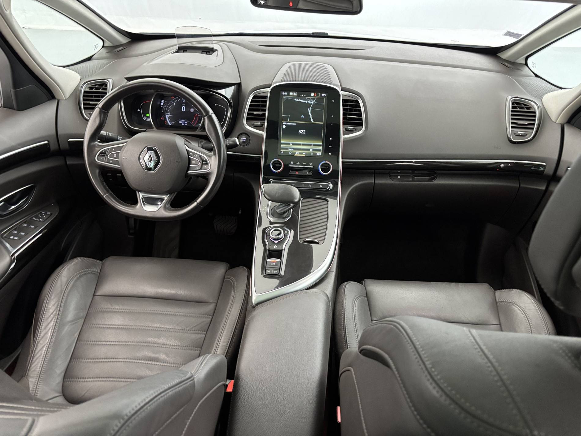 Vente en ligne Renault Espace 5 Espace dCi 160 Energy Twin Turbo au prix de 16 990 €