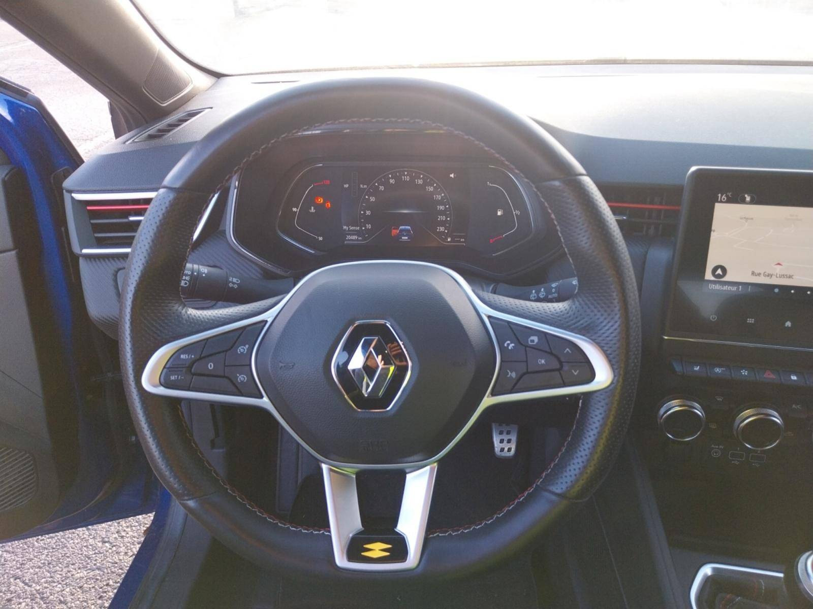 Vente en ligne Renault Clio 5 Clio TCe 140 au prix de 17 990 €