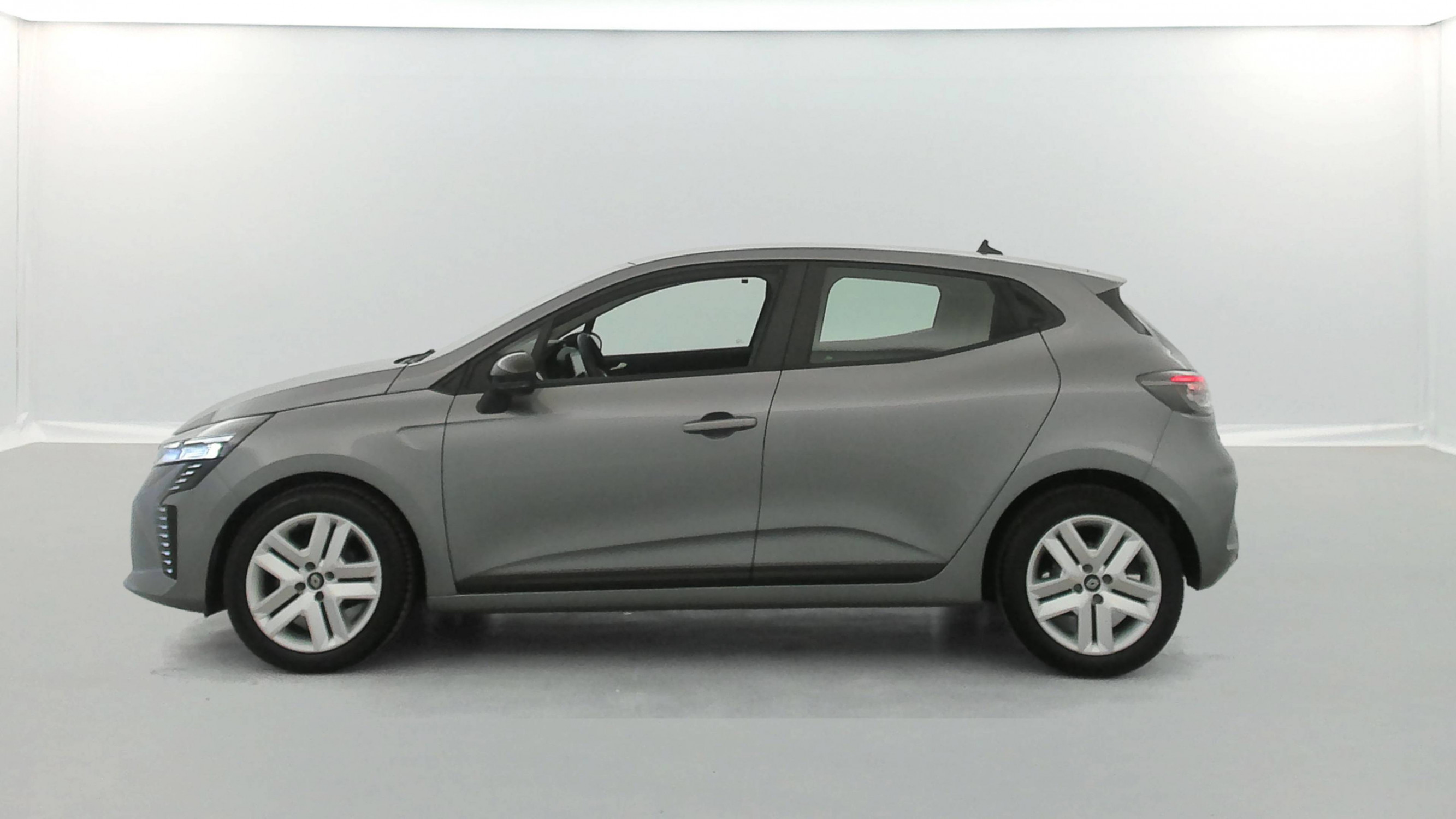 Vente en ligne Renault Clio 5 Clio TCe 90 au prix de 14 490 €