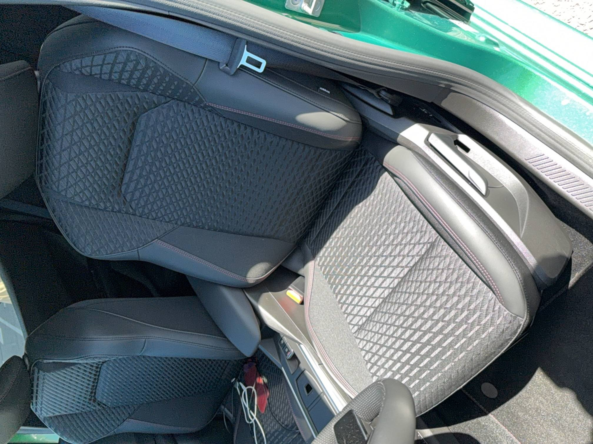 Vente en ligne Renault Clio 6 Clio E-Tech full hybrid 160 ch au prix de 25 500 €