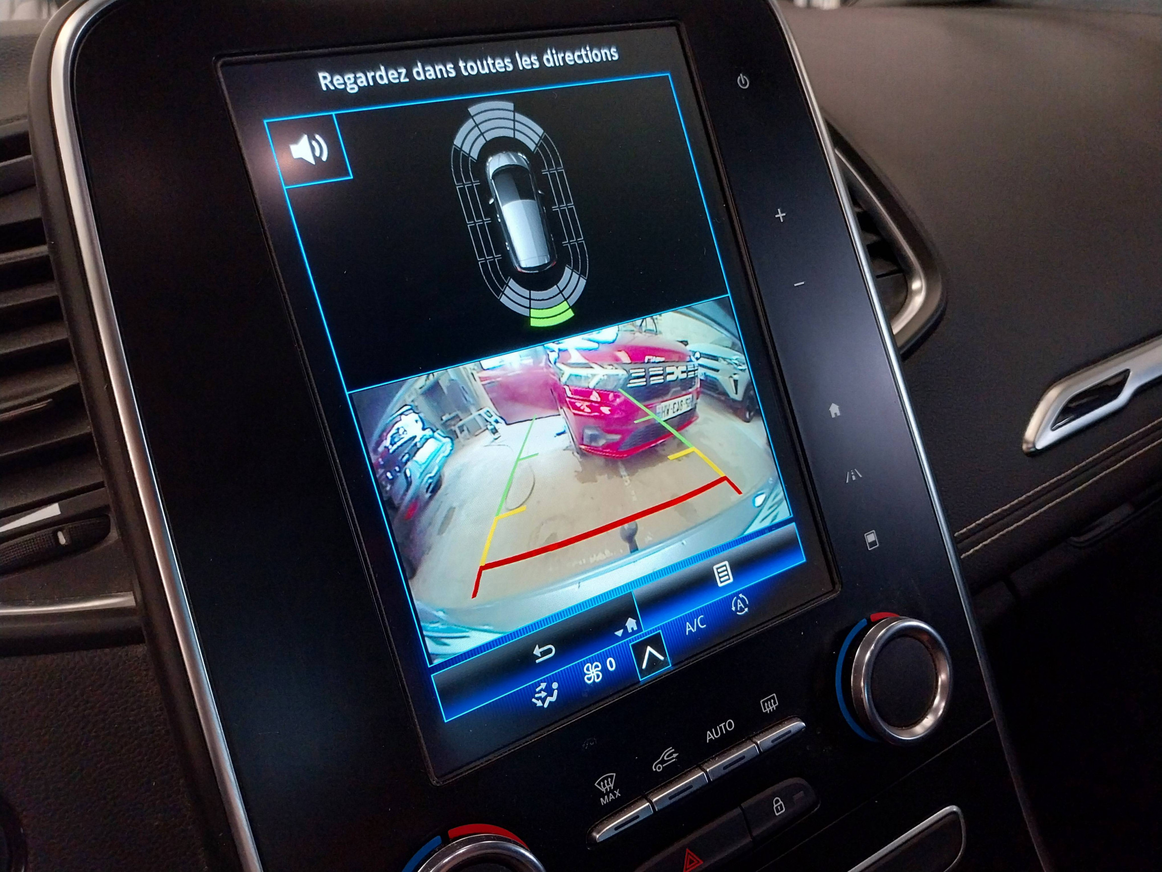 Vente en ligne Renault Scenic 4 Scenic Blue dCi 150 au prix de 14 990 €