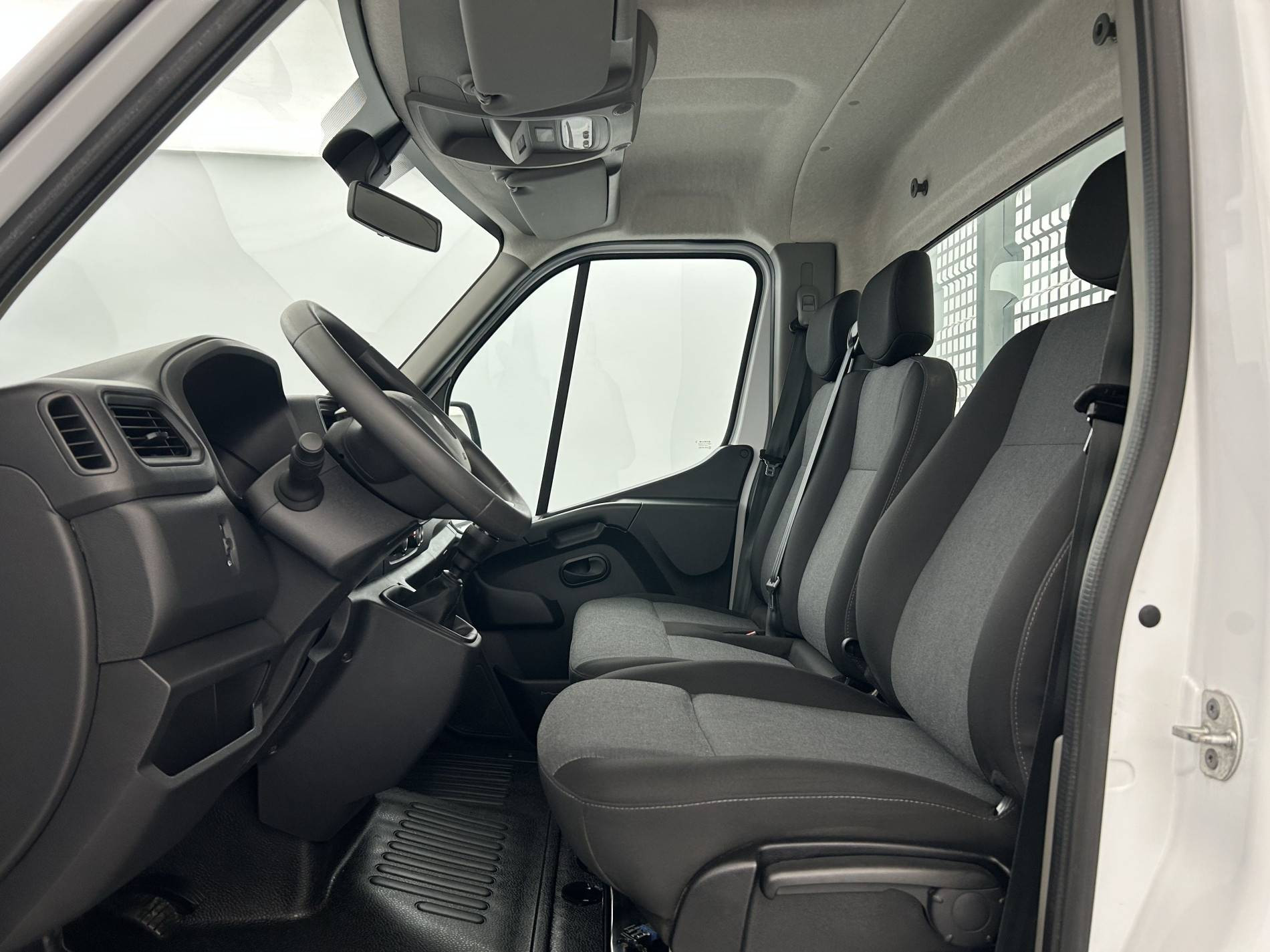 Vente en ligne Renault Master 3 Châssis Cabine MASTER CC PROP RJ3500 L2 PAFC BLUE DCI 130 EURO VI au prix de 32 900 €