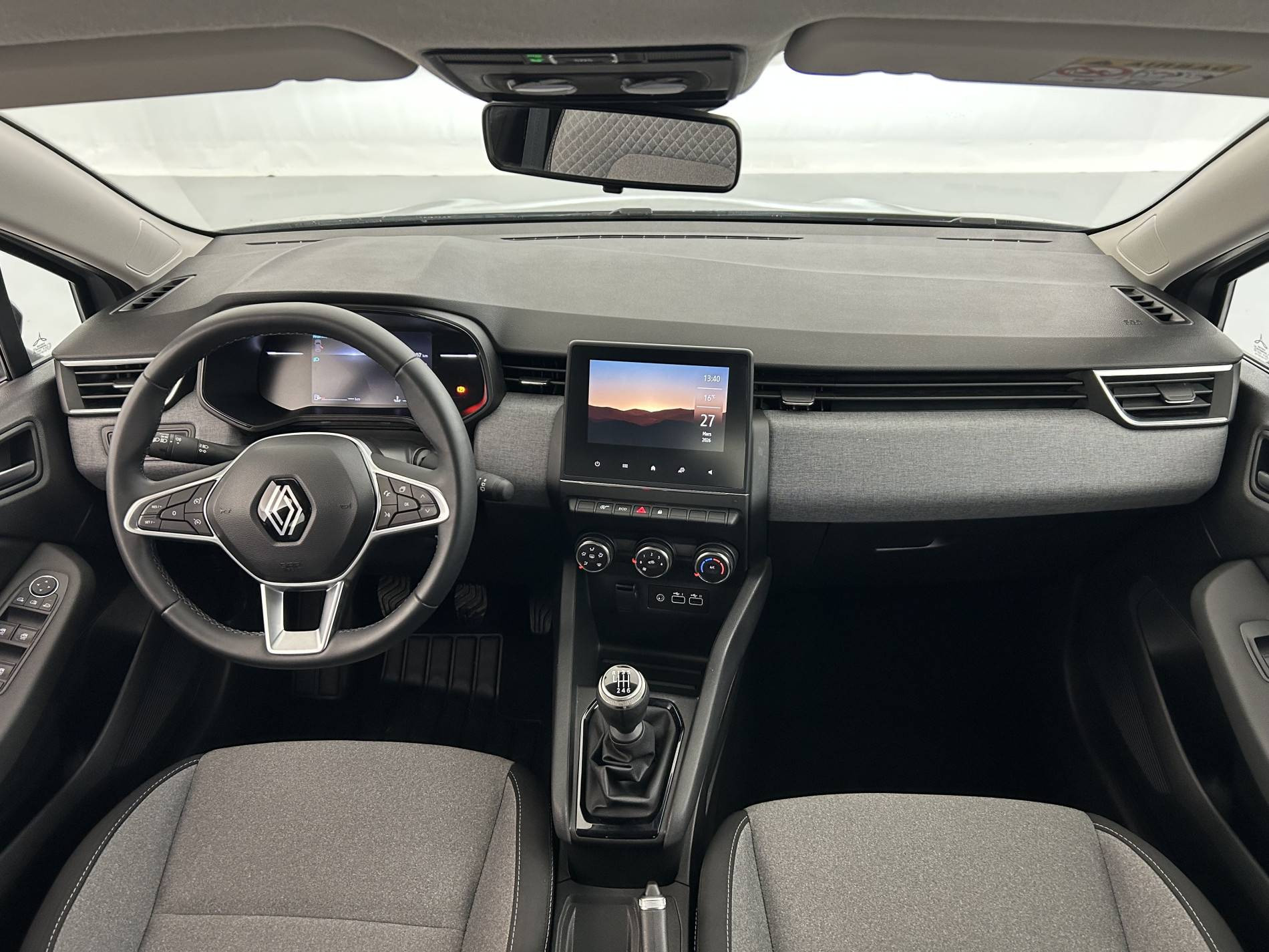 Vente en ligne Renault Clio 5 Clio TCe 90 au prix de 15 990 €