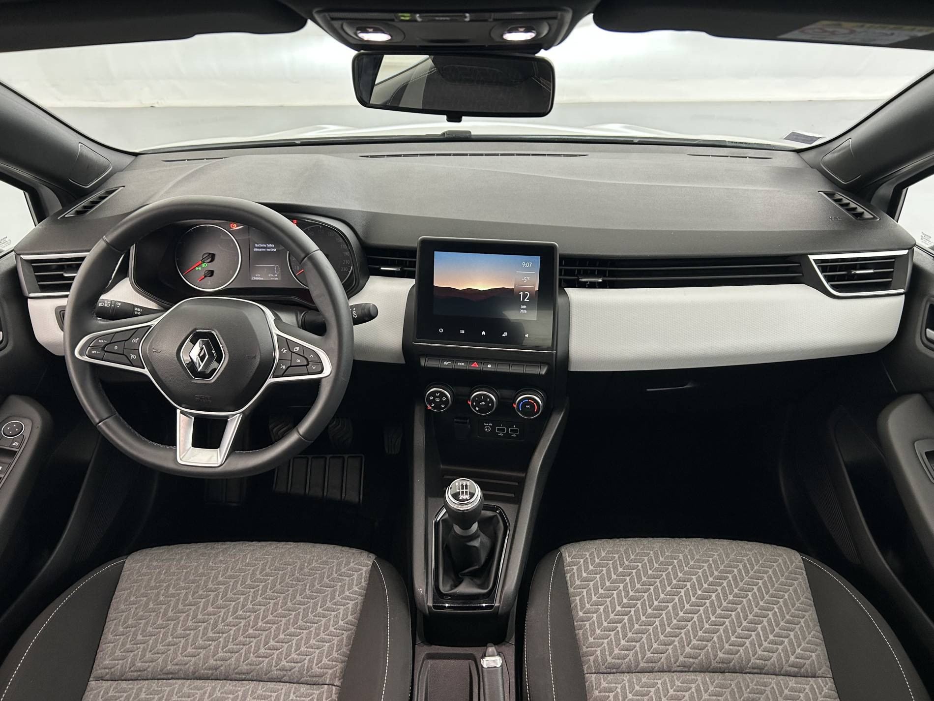 Vente en ligne Renault Clio 5 Clio TCe 90 - 21N au prix de 14 490 €