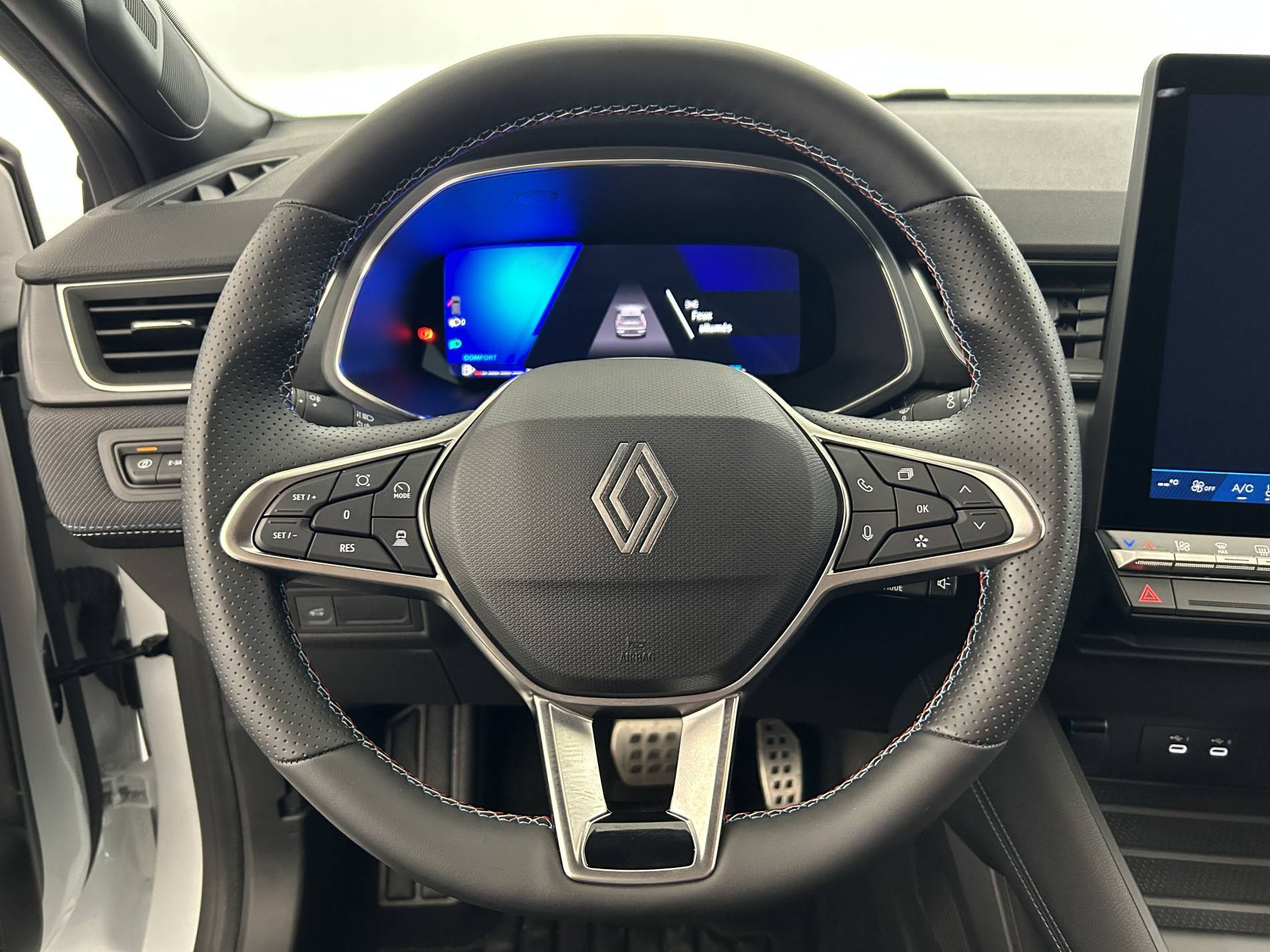 Vente en ligne Renault Symbioz  E-Tech full hybrid 145 au prix de 25 991 €