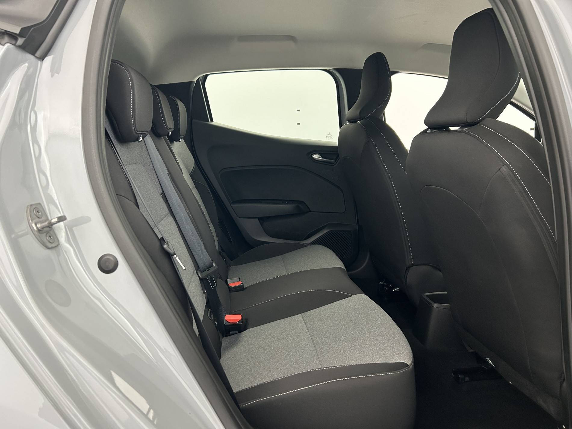 Vente en ligne Renault Clio 5 Clio E-Tech full hybrid 145 ch GSR2 au prix de 19 800 €