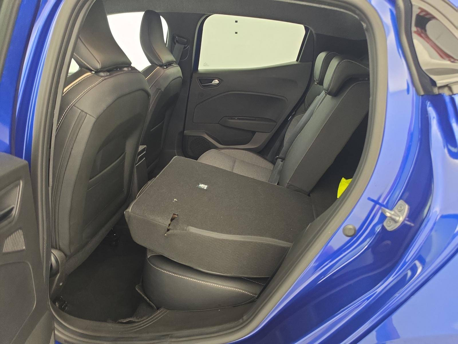 Vente en ligne Renault Clio 5 Clio E-Tech full hybrid 145 ch GSR2 au prix de 20 990 €