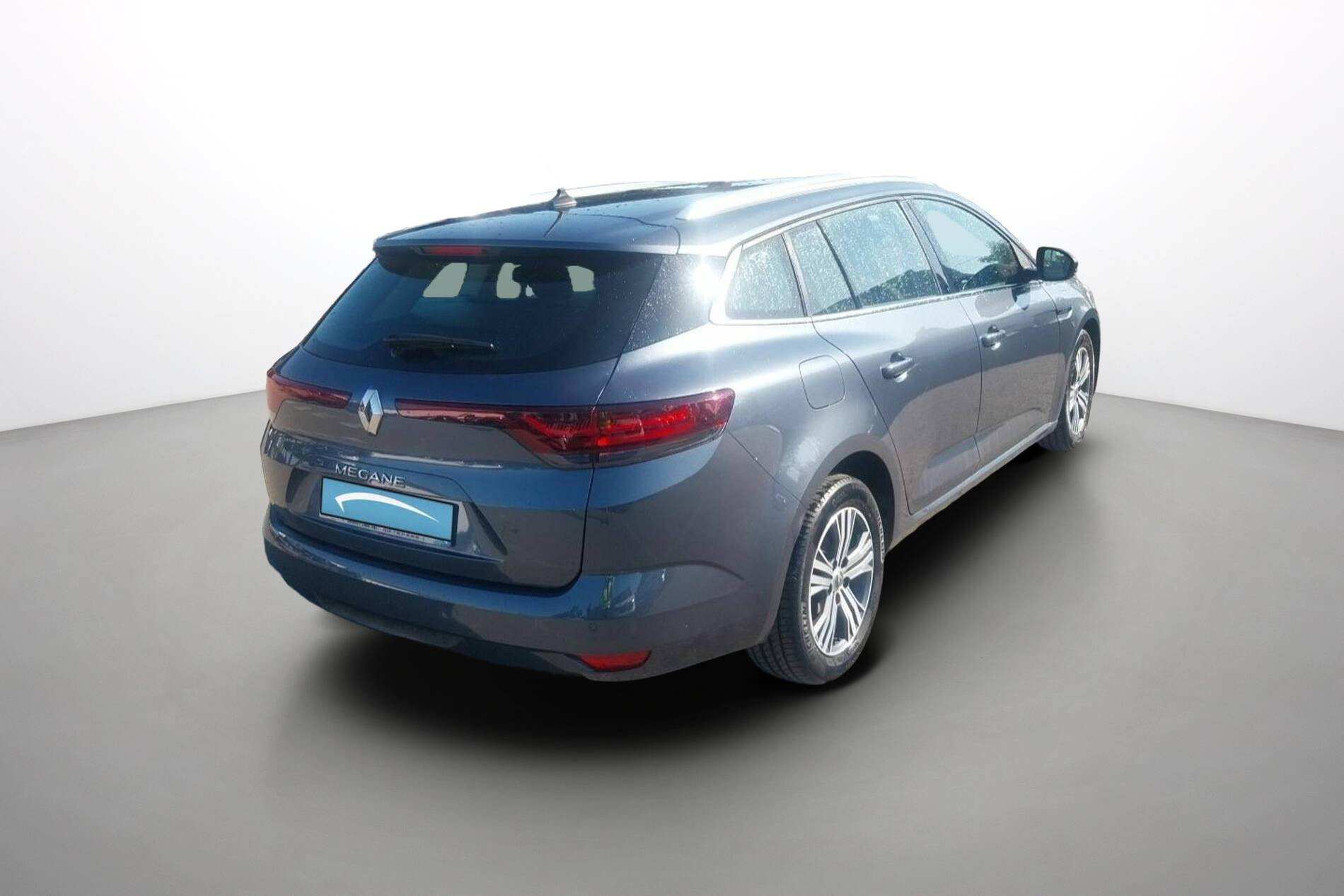 Vente en ligne Renault Megane 4 Estate  TCe 140 au prix de 15 490 €