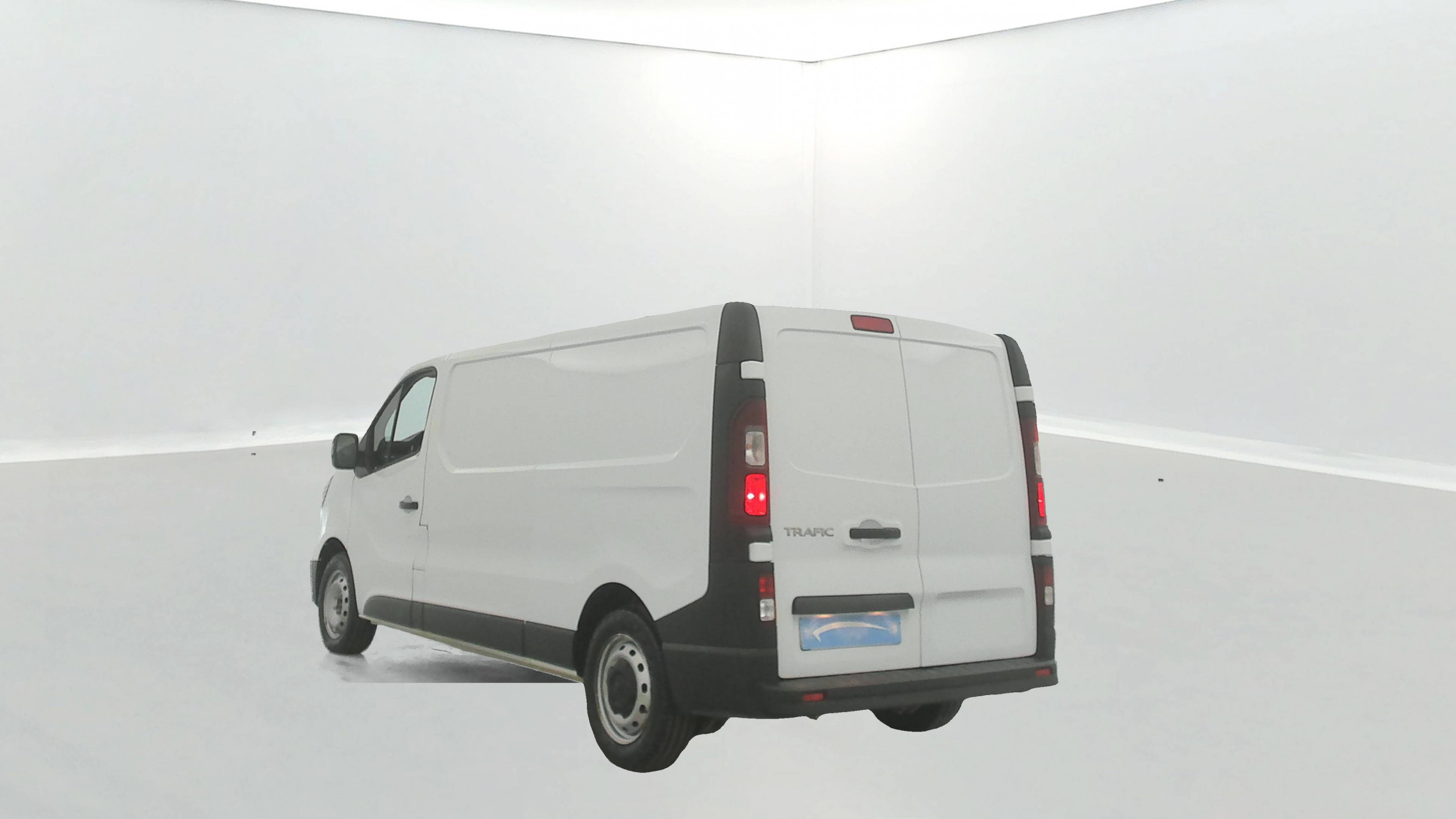 Vente en ligne Renault Trafic 3 Fourgon TRAFIC FGN L2H1 3000 KG BLUE DCI 130 au prix de 21 990 €
