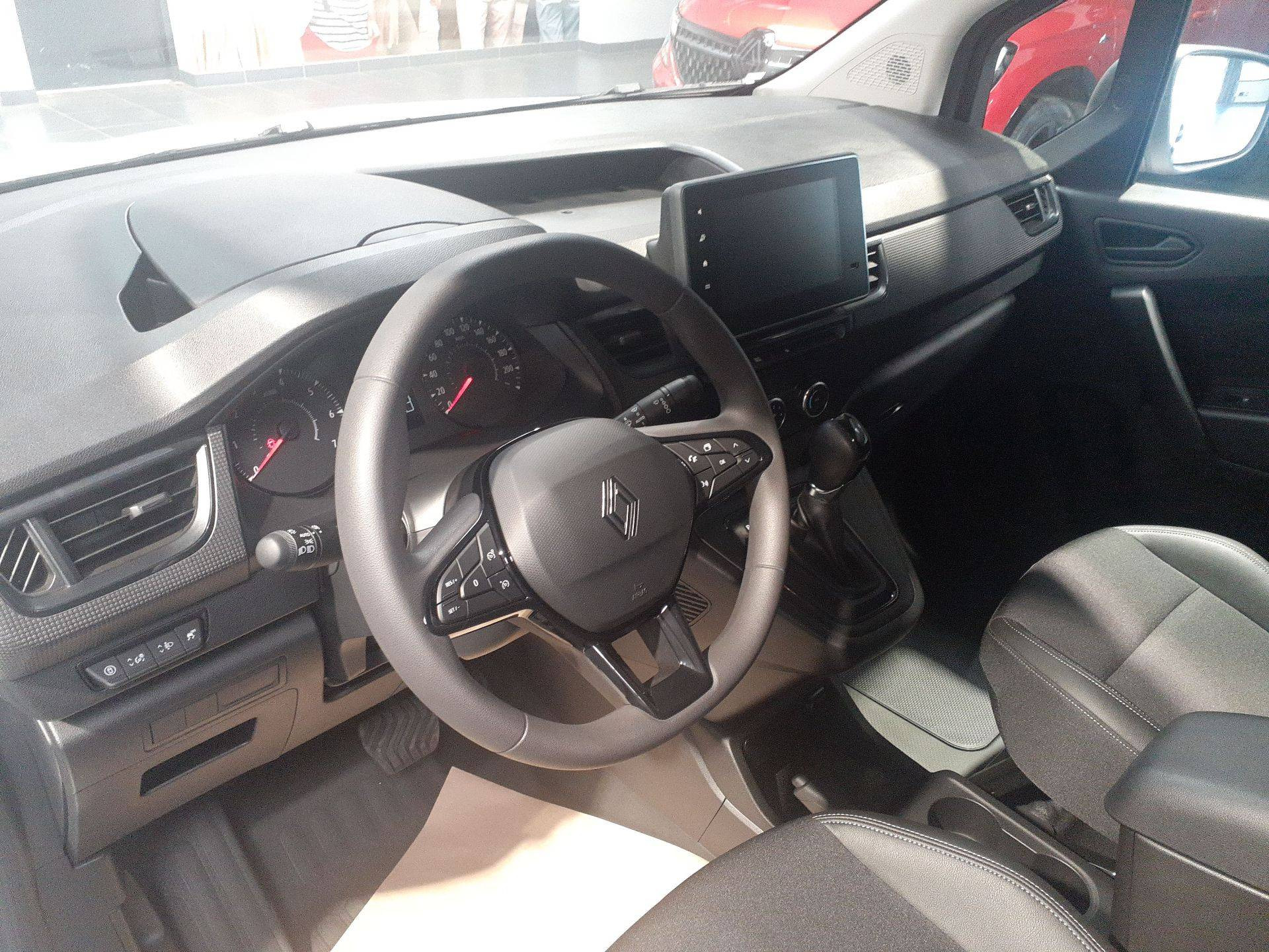 Vente en ligne Renault Kangoo Van  TOLE L1 BLUE DCI 95 AUTO au prix de 24 265 €