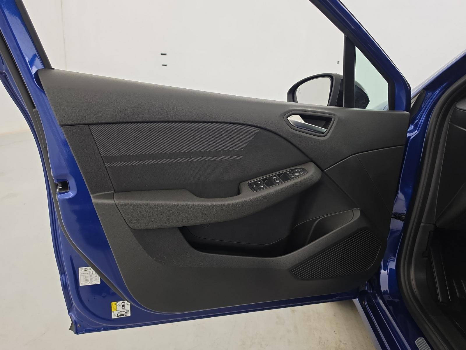 Vente en ligne Renault Clio 5 Clio E-Tech full hybrid 145 ch GSR2 au prix de 23 490 €
