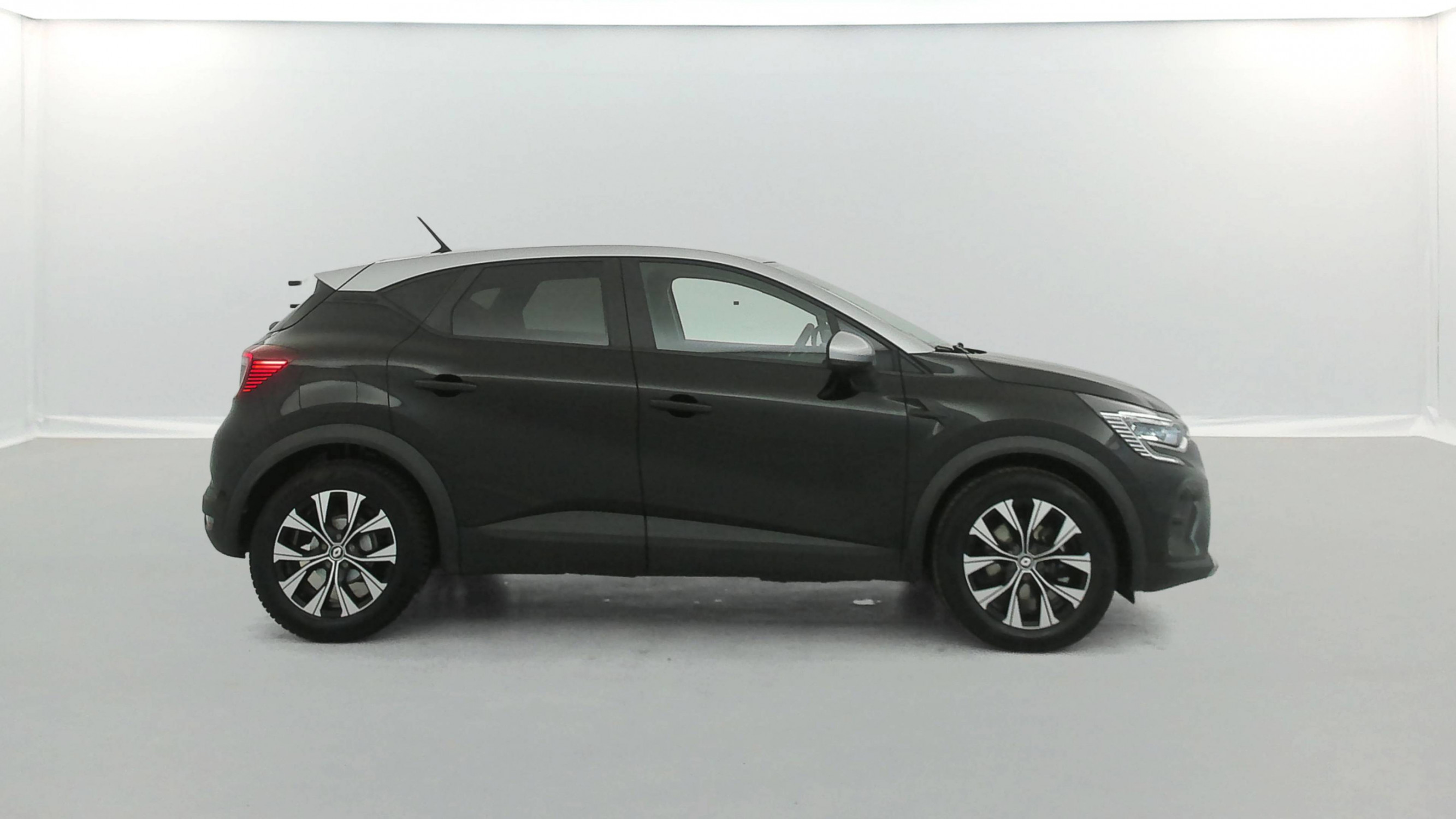 Vente en ligne Renault Captur  E-Tech full hybrid 145 au prix de 18 171 €