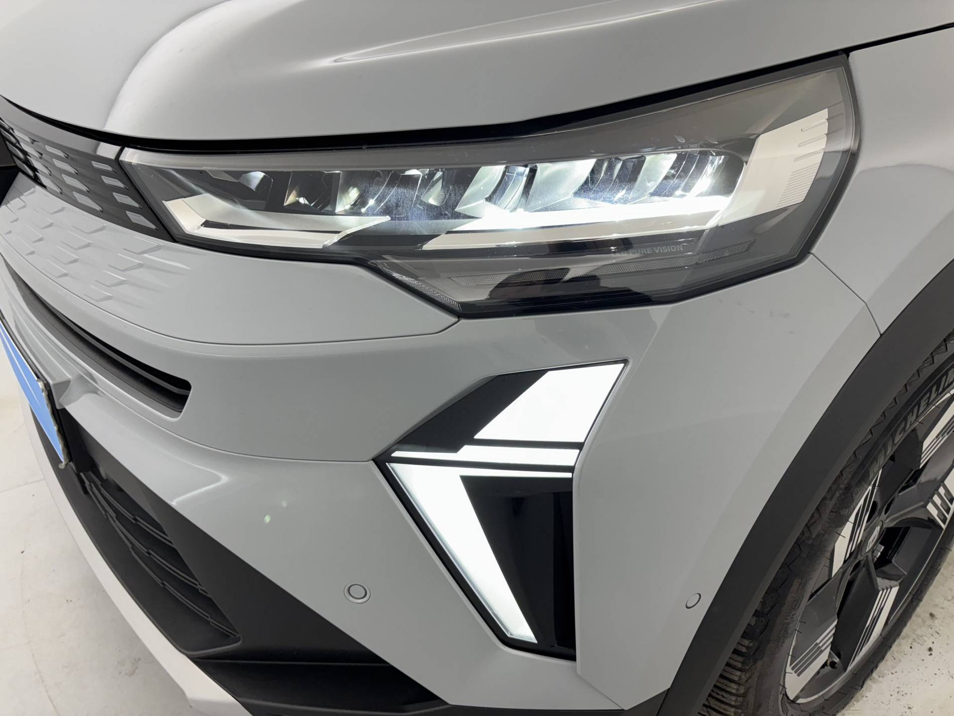 Vente en ligne Renault Symbioz  E-Tech full hybrid 160 ch au prix de 31 990 €