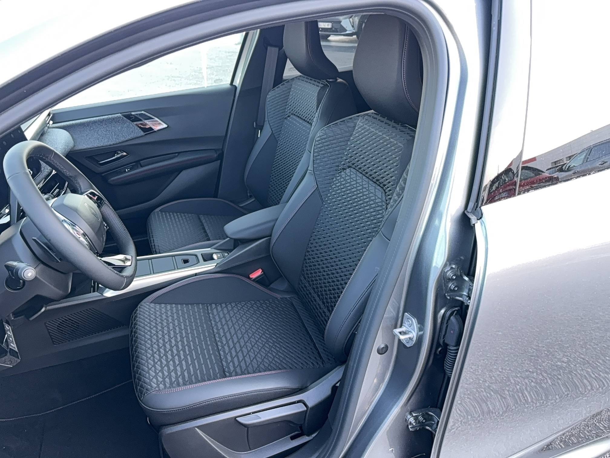 Vente en ligne Renault Clio 6 Clio Eco-G 120 ch EDC au prix de 25 900 €