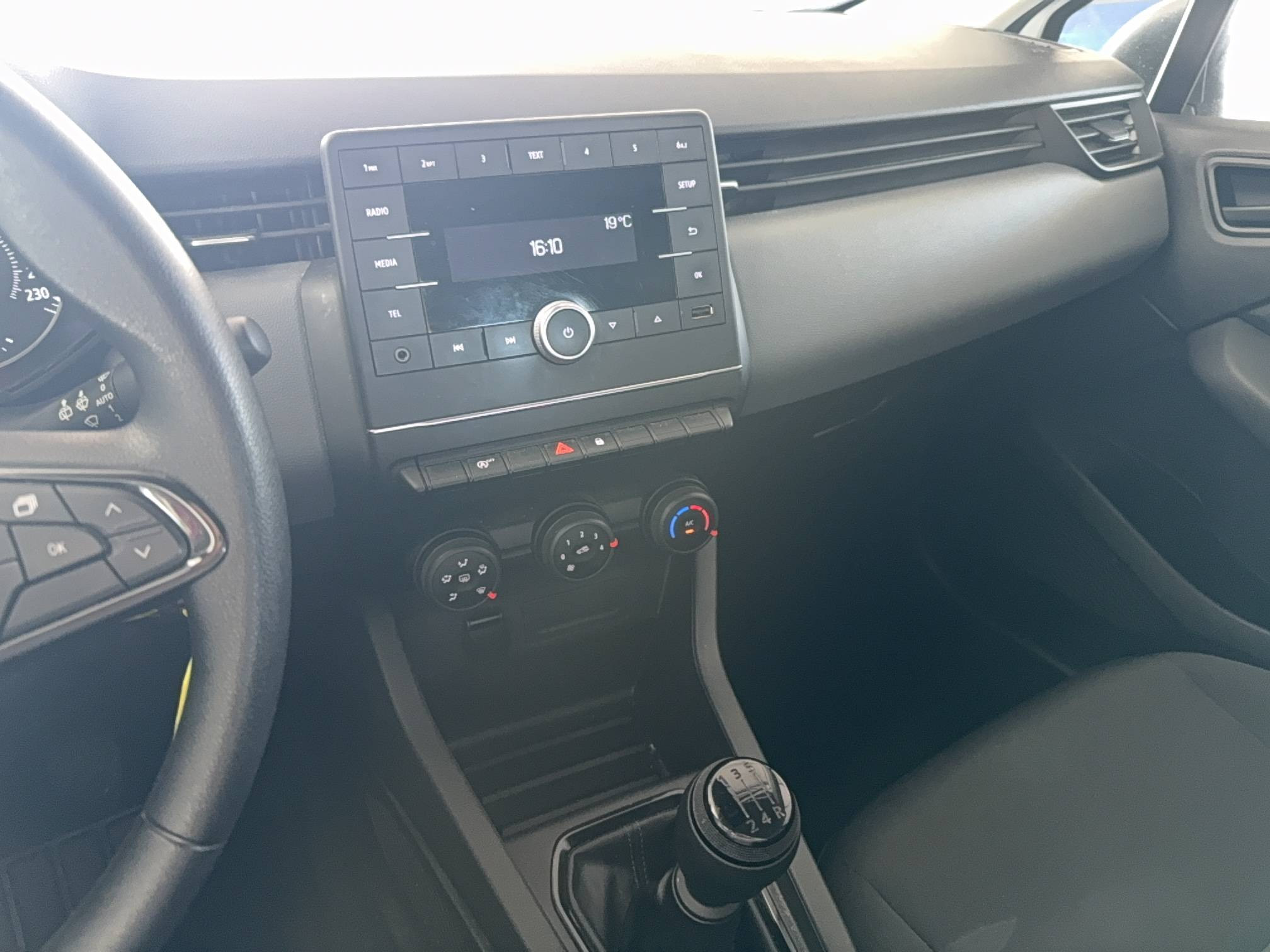 Vente en ligne Renault Clio 5 Clio SCe 65 au prix de 11 490 €