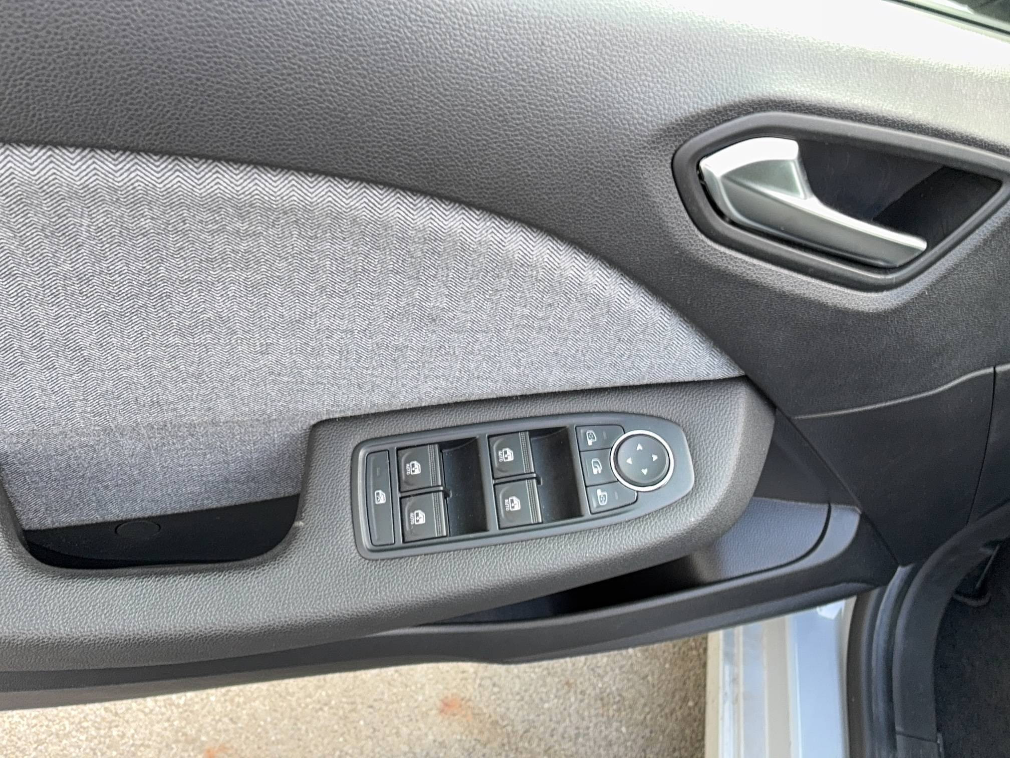Vente en ligne Renault Clio 5 Clio TCe 90 au prix de 16 390 €