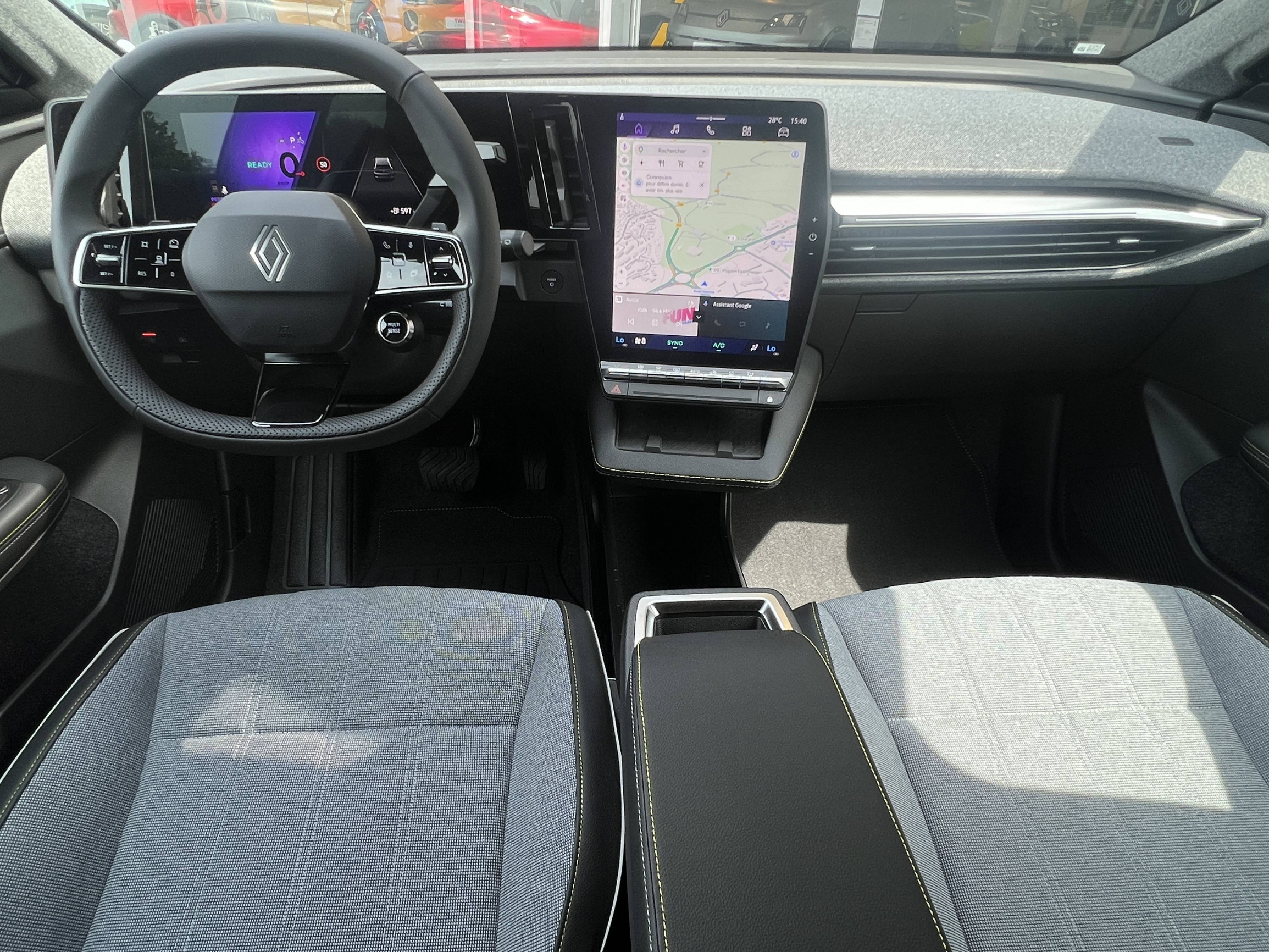 Vente en ligne Renault Scenic E-Tech Scenic E-Tech électrique 220 ch grande autonomie au prix de 43 890 €