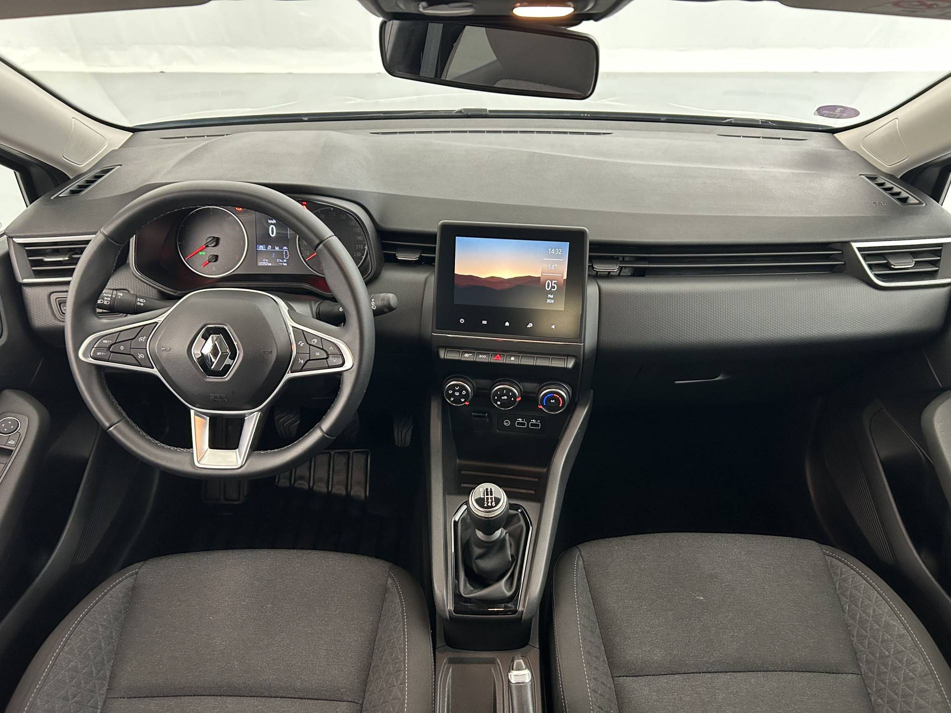Vente en ligne Renault Clio 5 Clio TCe 90 au prix de 13 990 €