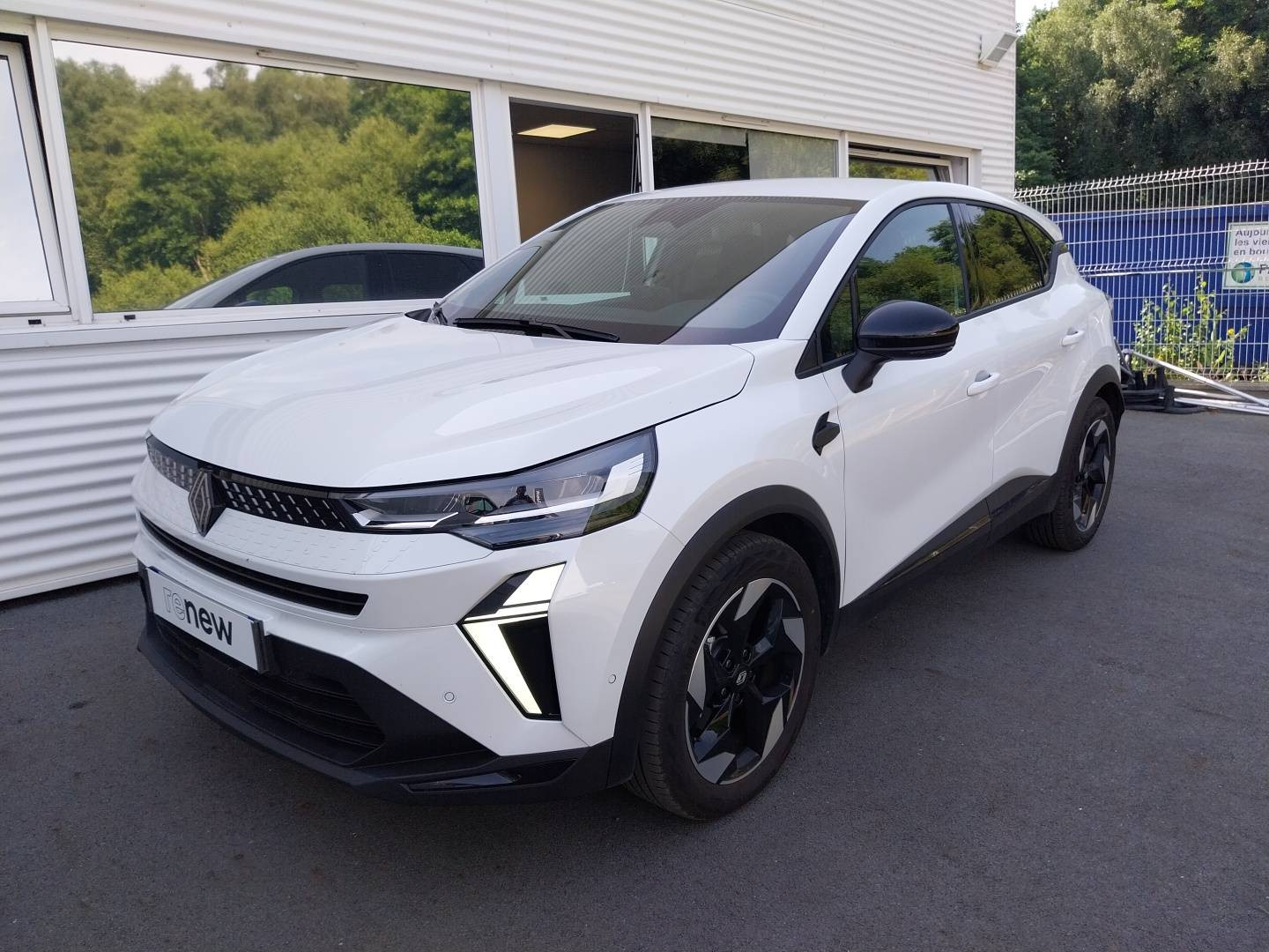Renault Captur  E-Tech full hybrid 145 ch occasion de 2024 en vente à Guingamp