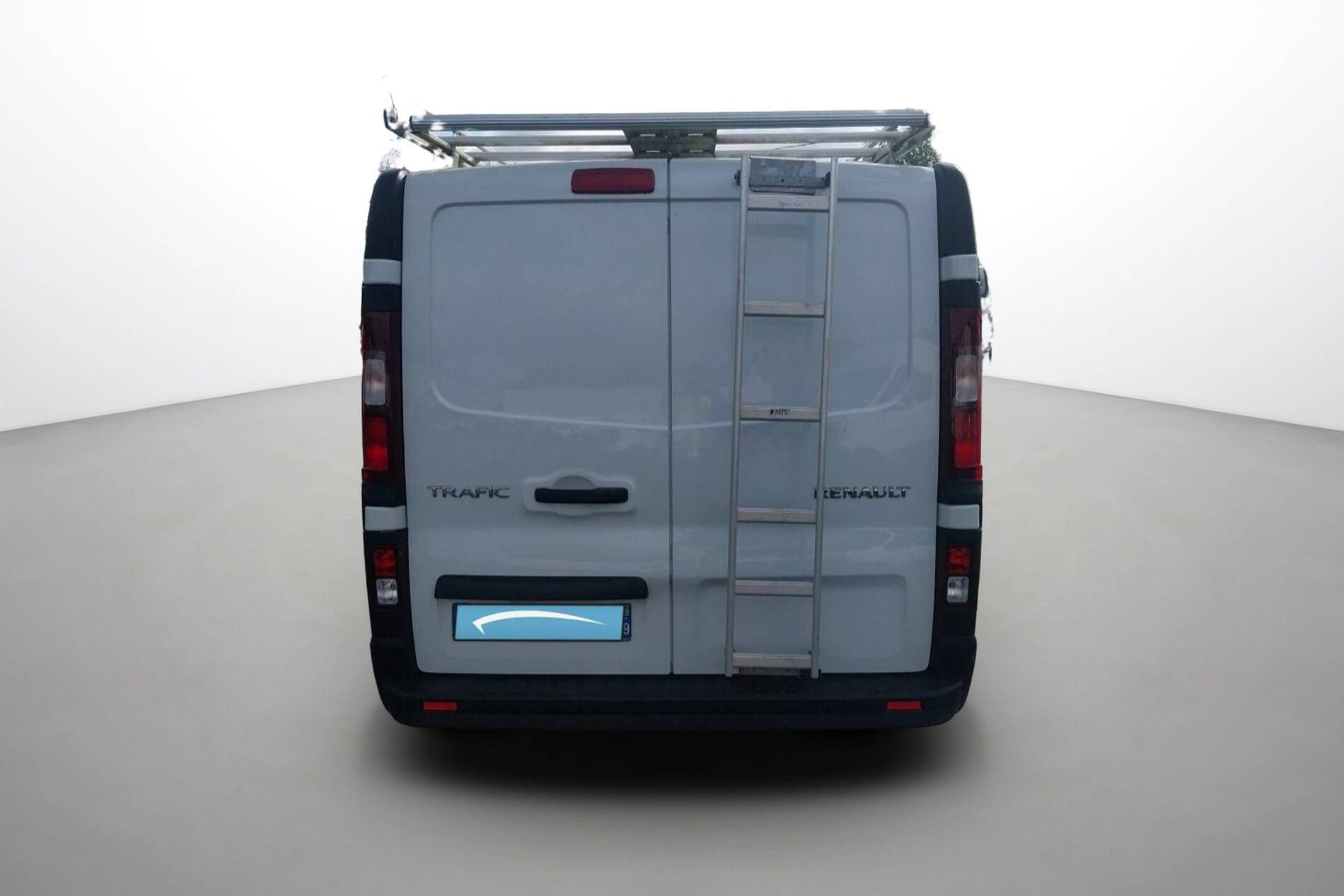 Vente en ligne Renault Trafic 3 Fourgon TRAFIC FGN L1H1 2800 KG BLUE DCI 110 au prix de 21 290 €