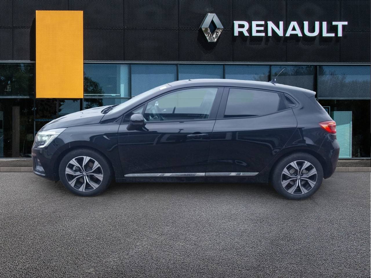 Vente en ligne Renault Clio 5 Clio E-Tech full hybrid 145 au prix de 16 590 €